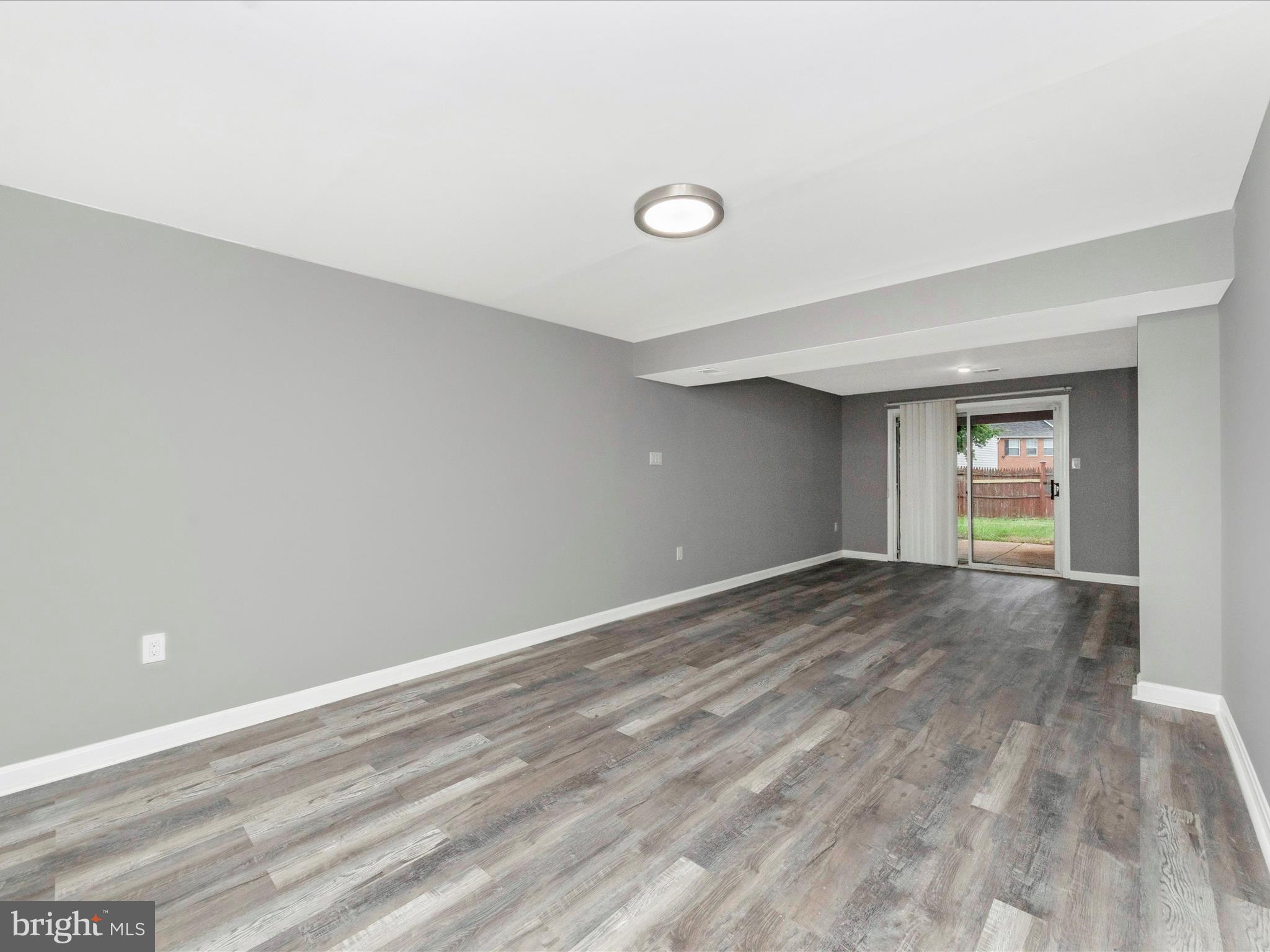 BARNABY KNOLLS - Residential