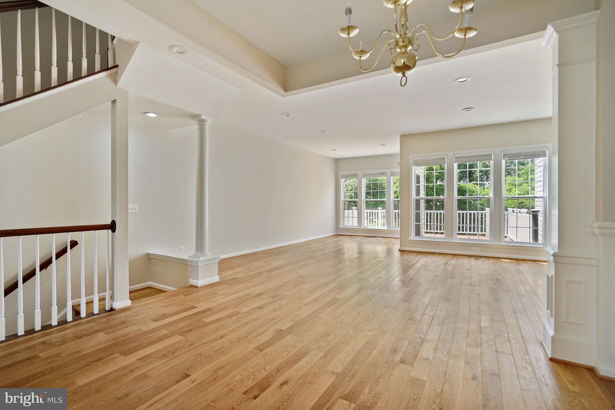 LAUREL HILL LANDBAY - Residential Lease