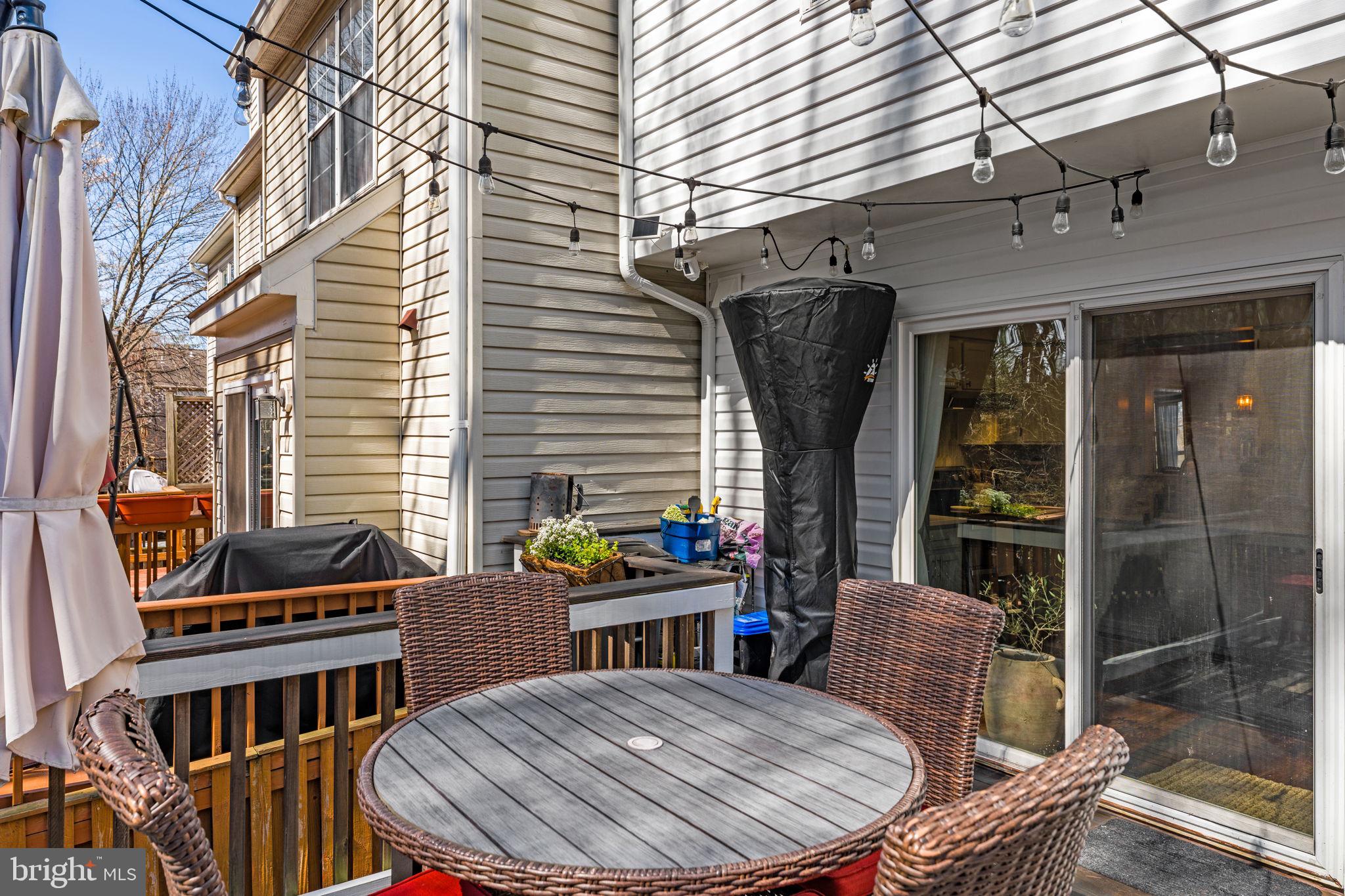 CENTREVILLE GREEN - Residential