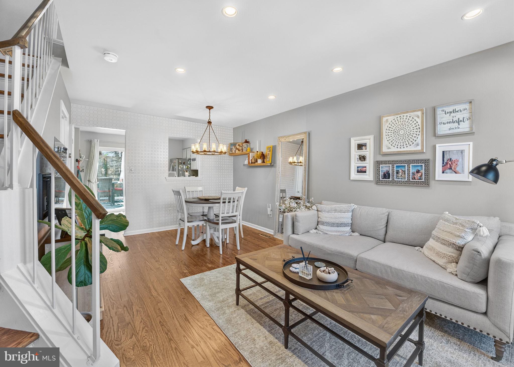 CENTREVILLE GREEN - Residential