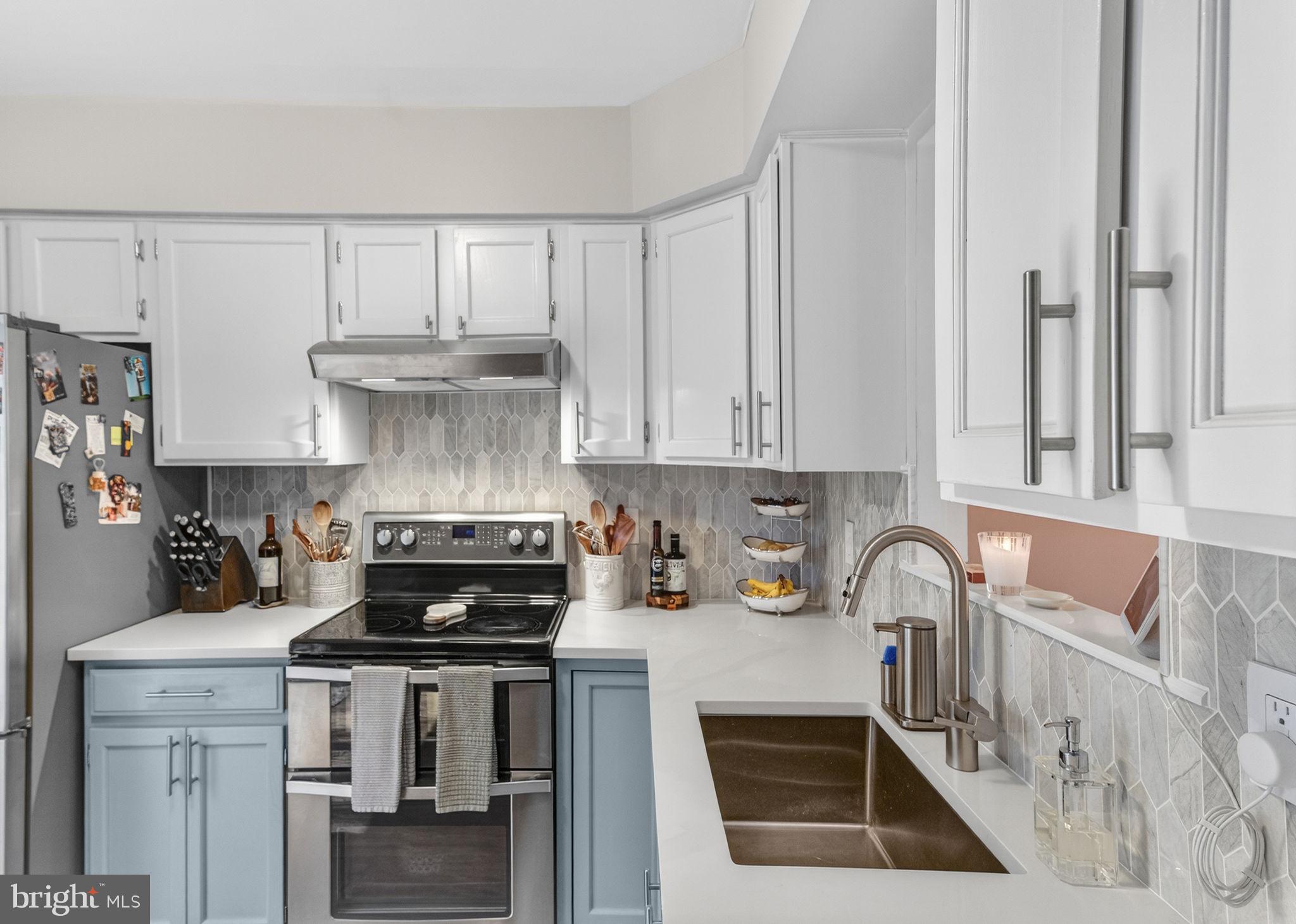 CENTREVILLE GREEN - Residential