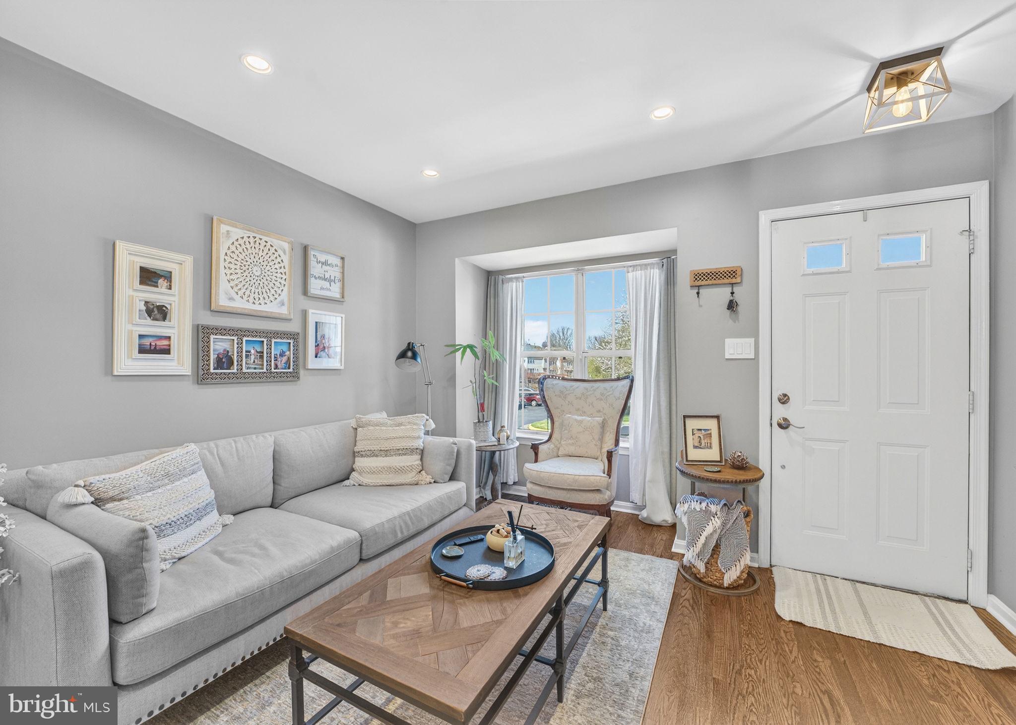 CENTREVILLE GREEN - Residential