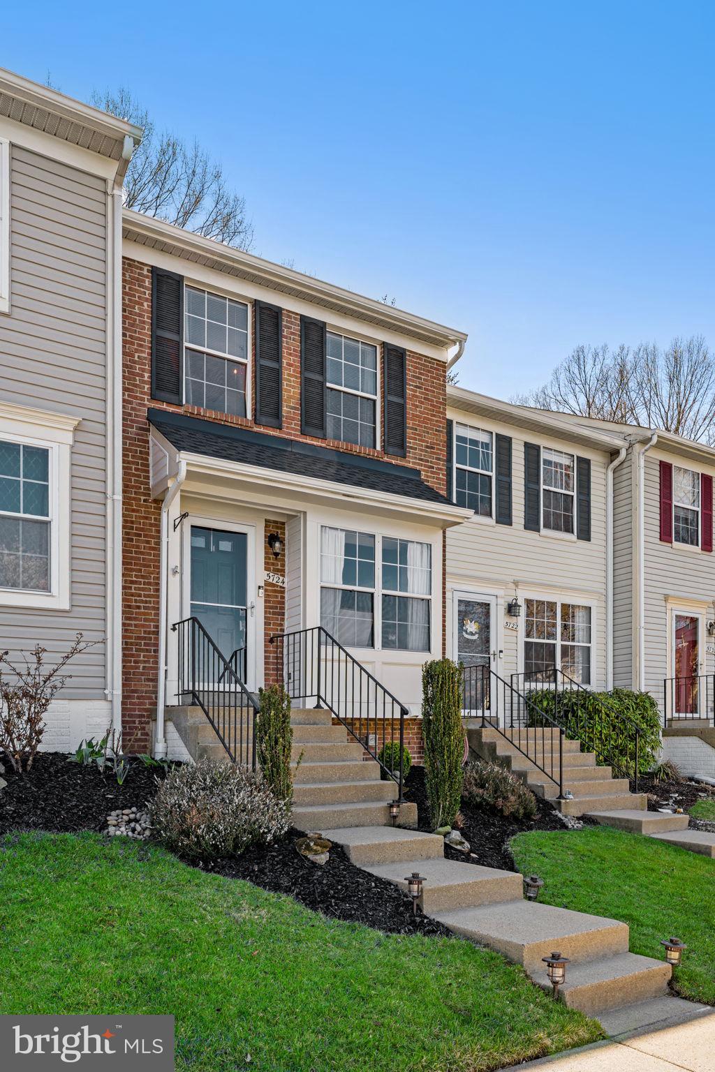 CENTREVILLE GREEN - Residential