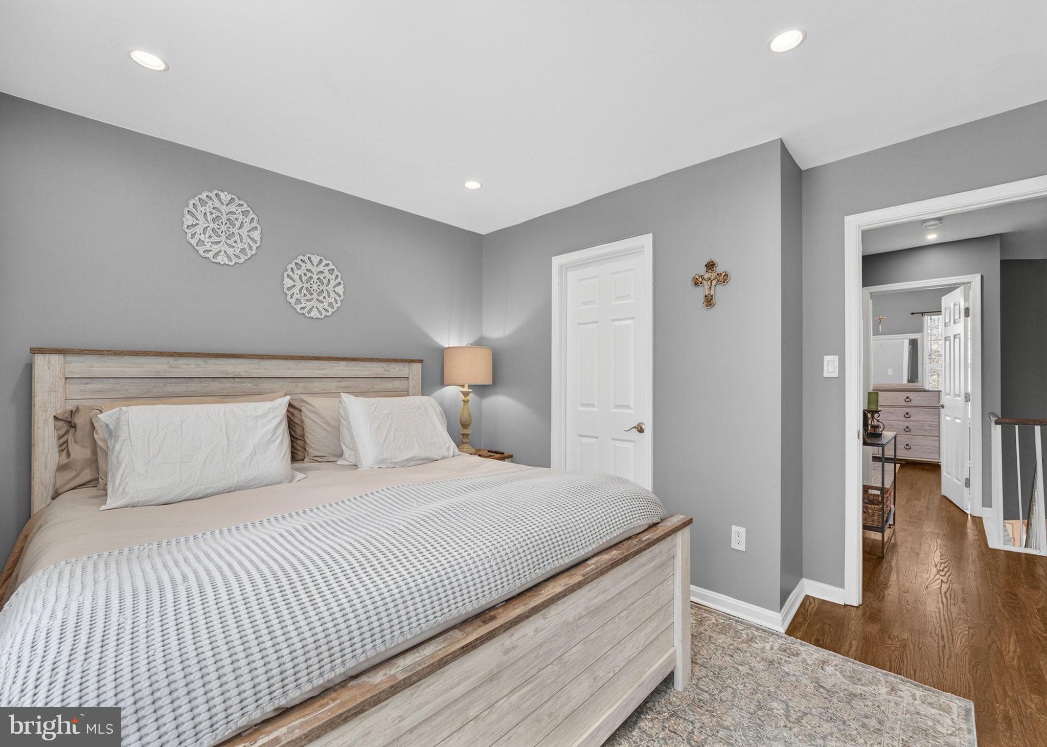 CENTREVILLE GREEN - Residential