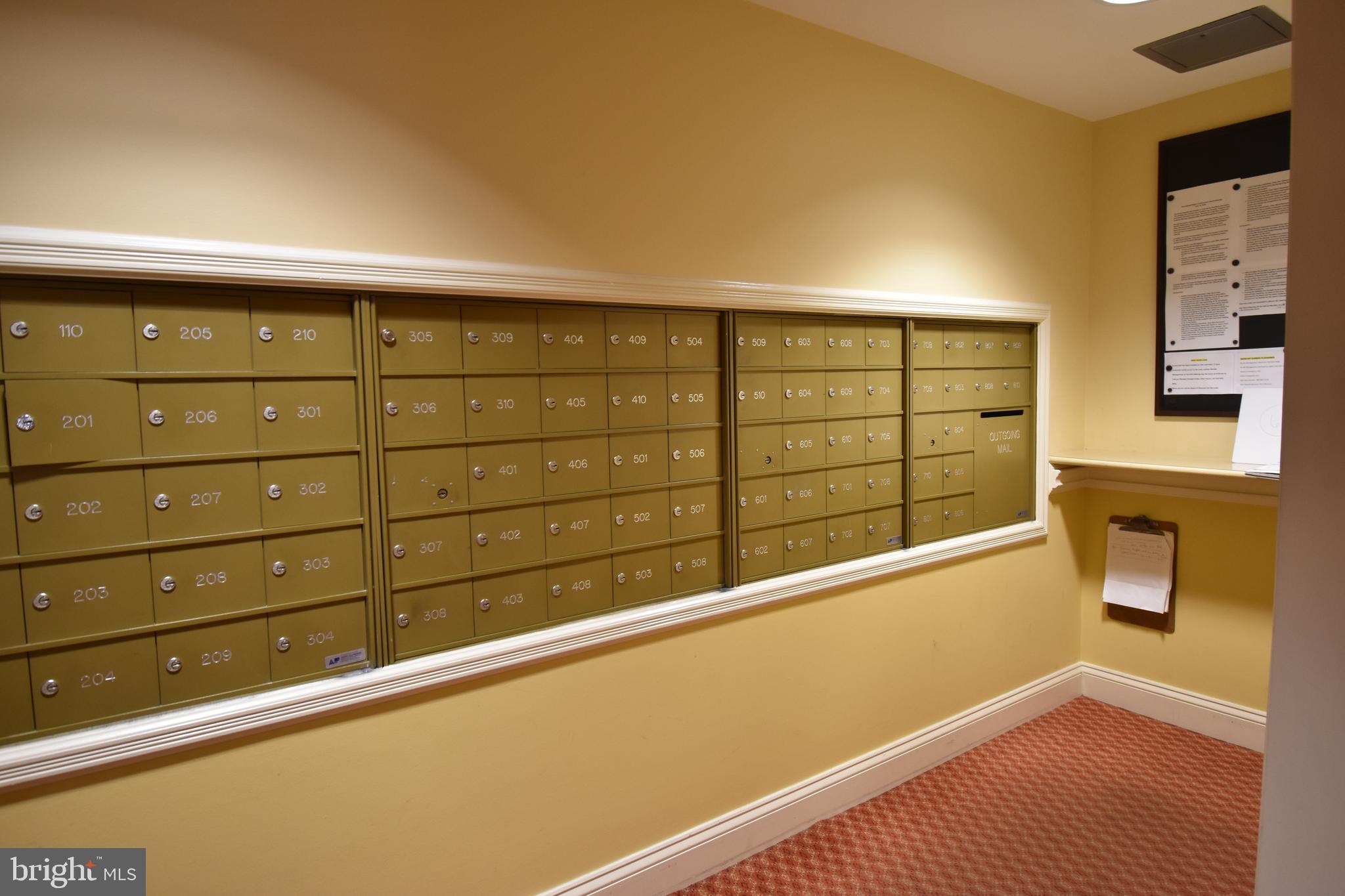 ROUNDWOOD RIDGE - Residential