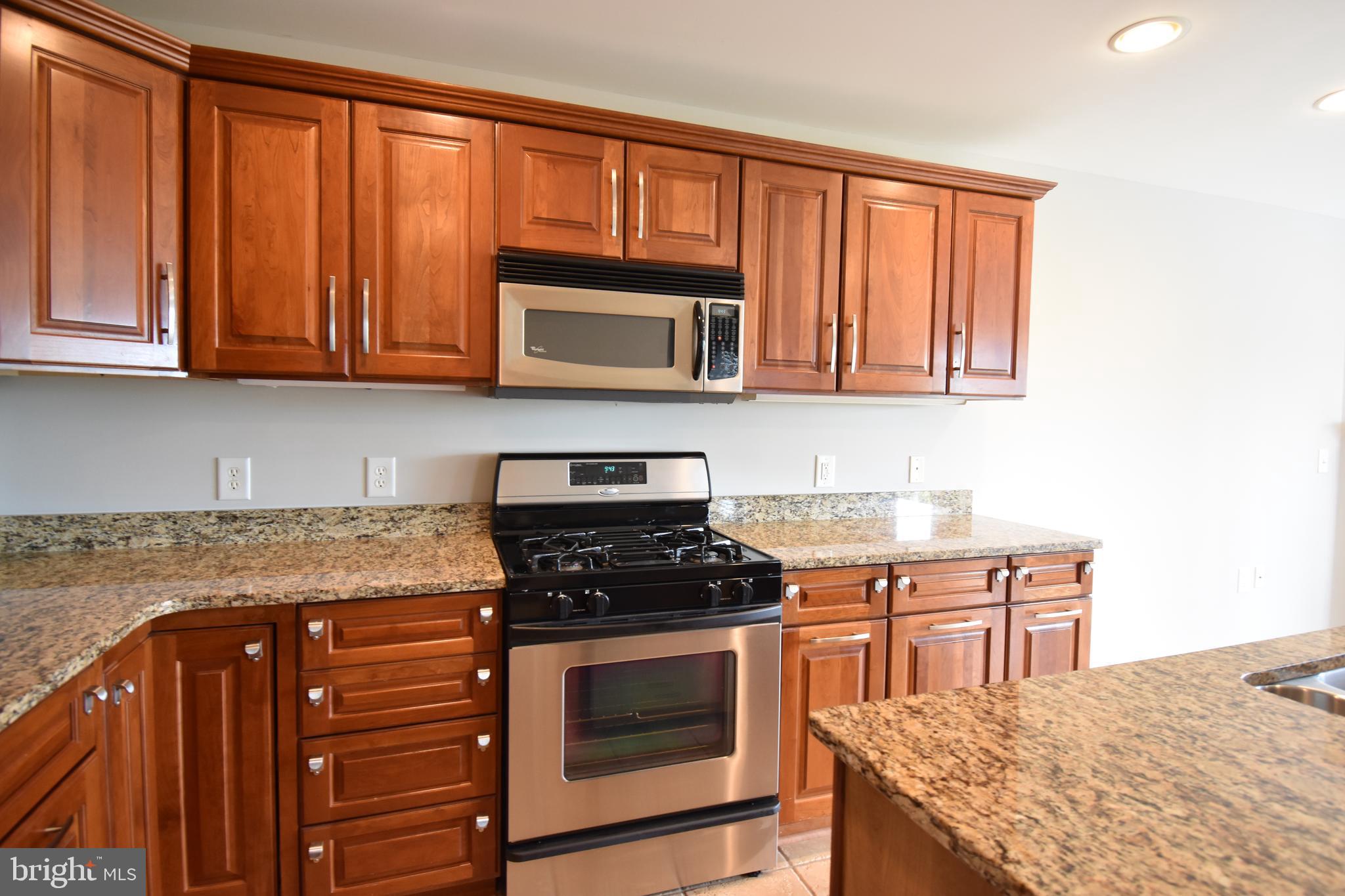 ROUNDWOOD RIDGE - Residential