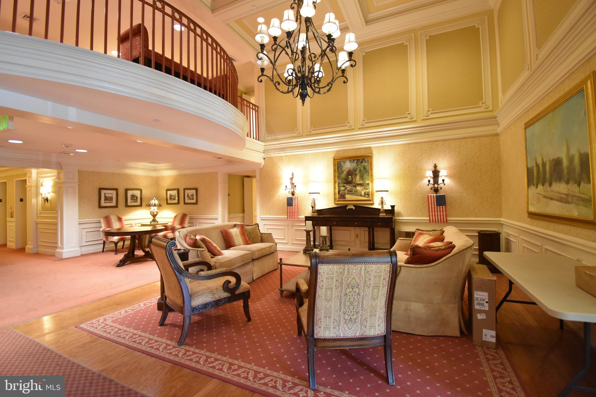 ROUNDWOOD RIDGE - Residential