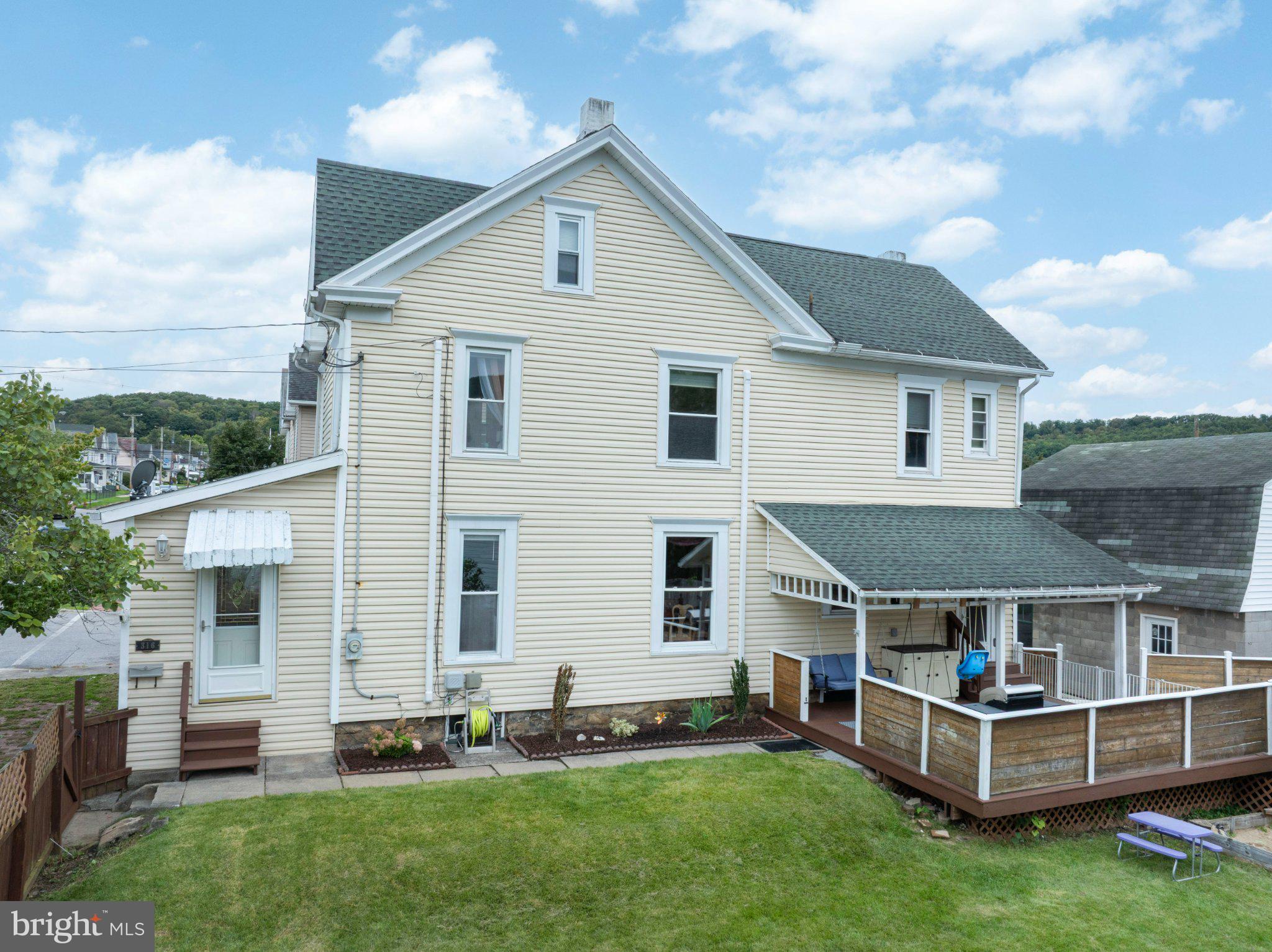 316 W 18TH STREET