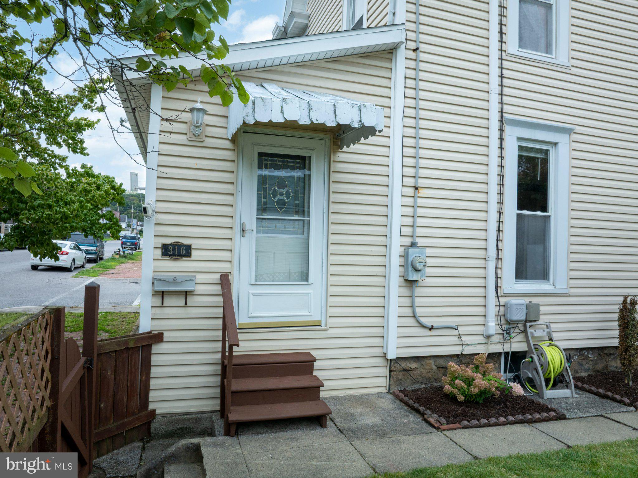 316 W 18TH STREET