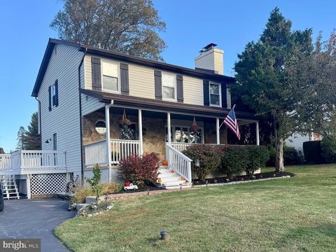 1918 SUSAN LANE UPPER CHICHESTER PA 19061