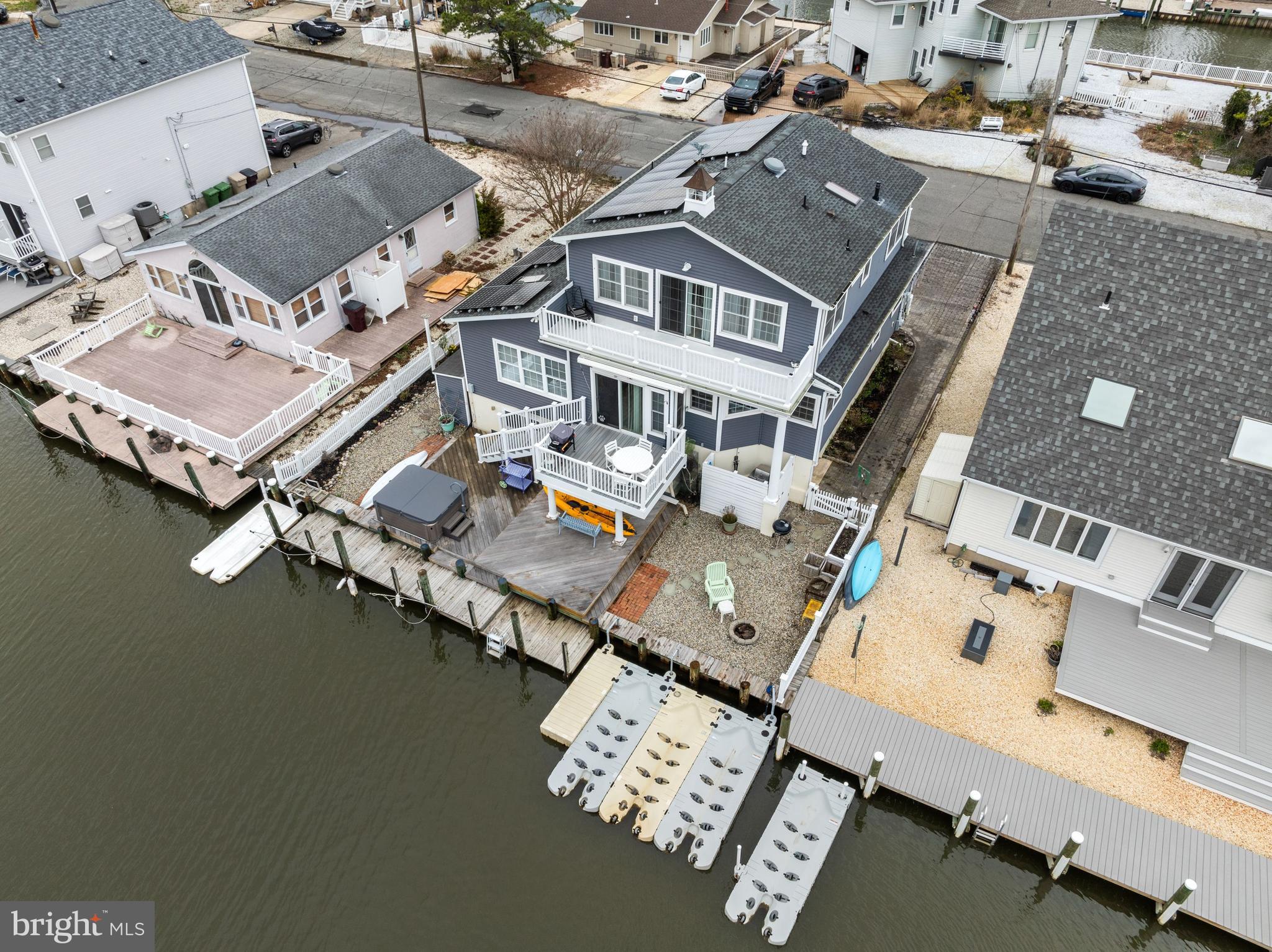 260 TEAKWOOD DRIVE
