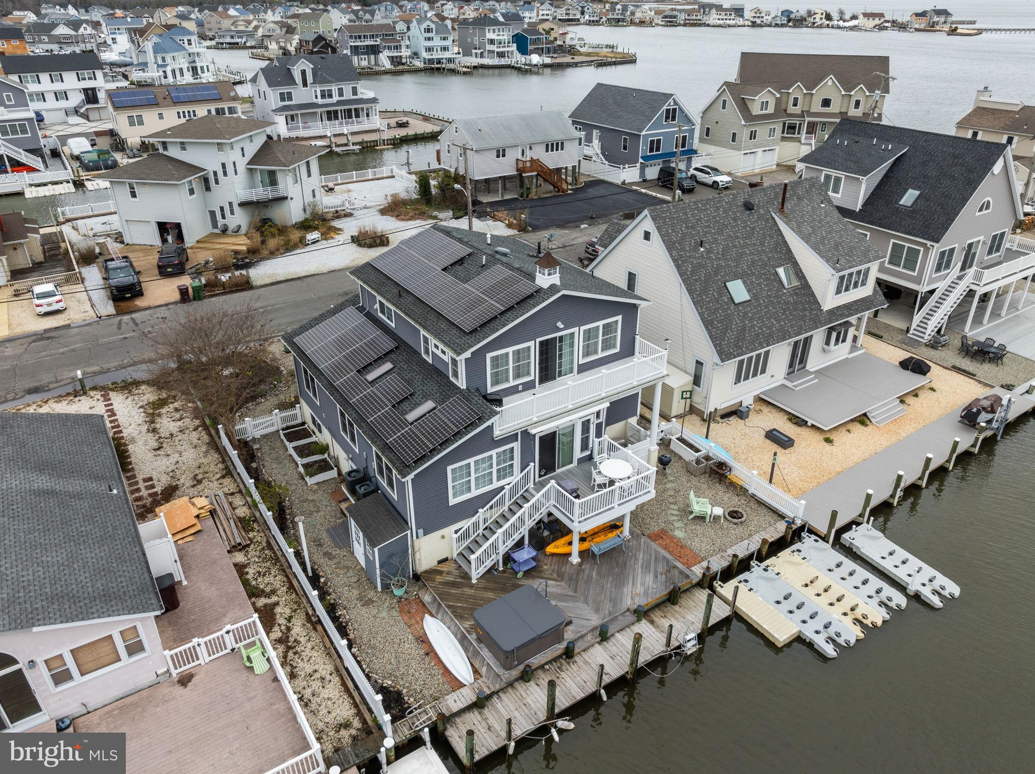 260 TEAKWOOD DRIVE