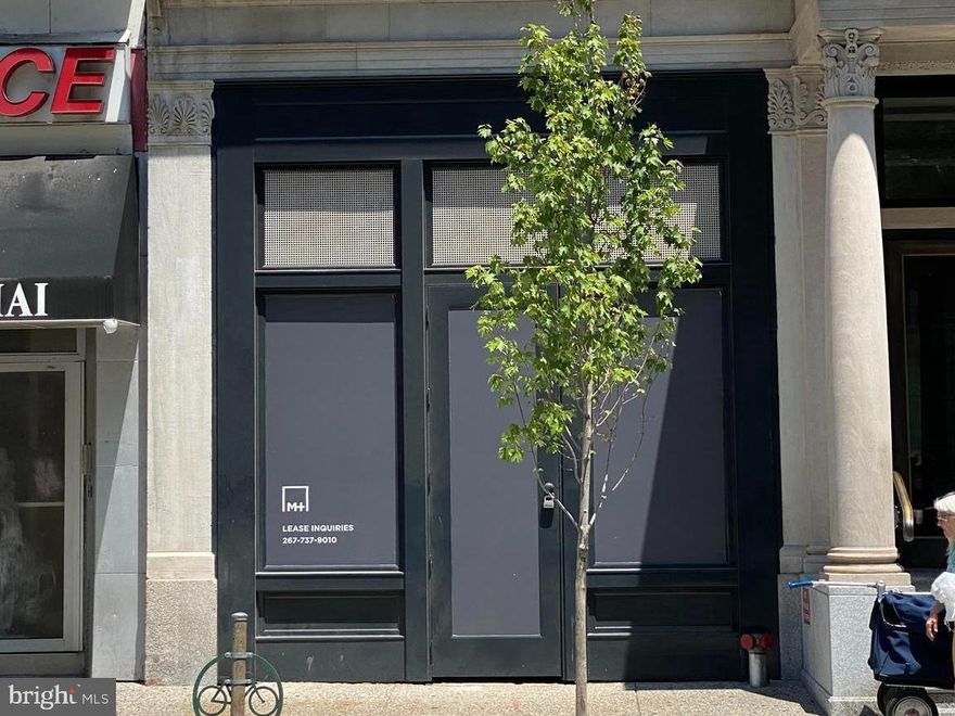 Small-format retail space on highly-trafficked Chestnut Street in downtown Philadelphia.