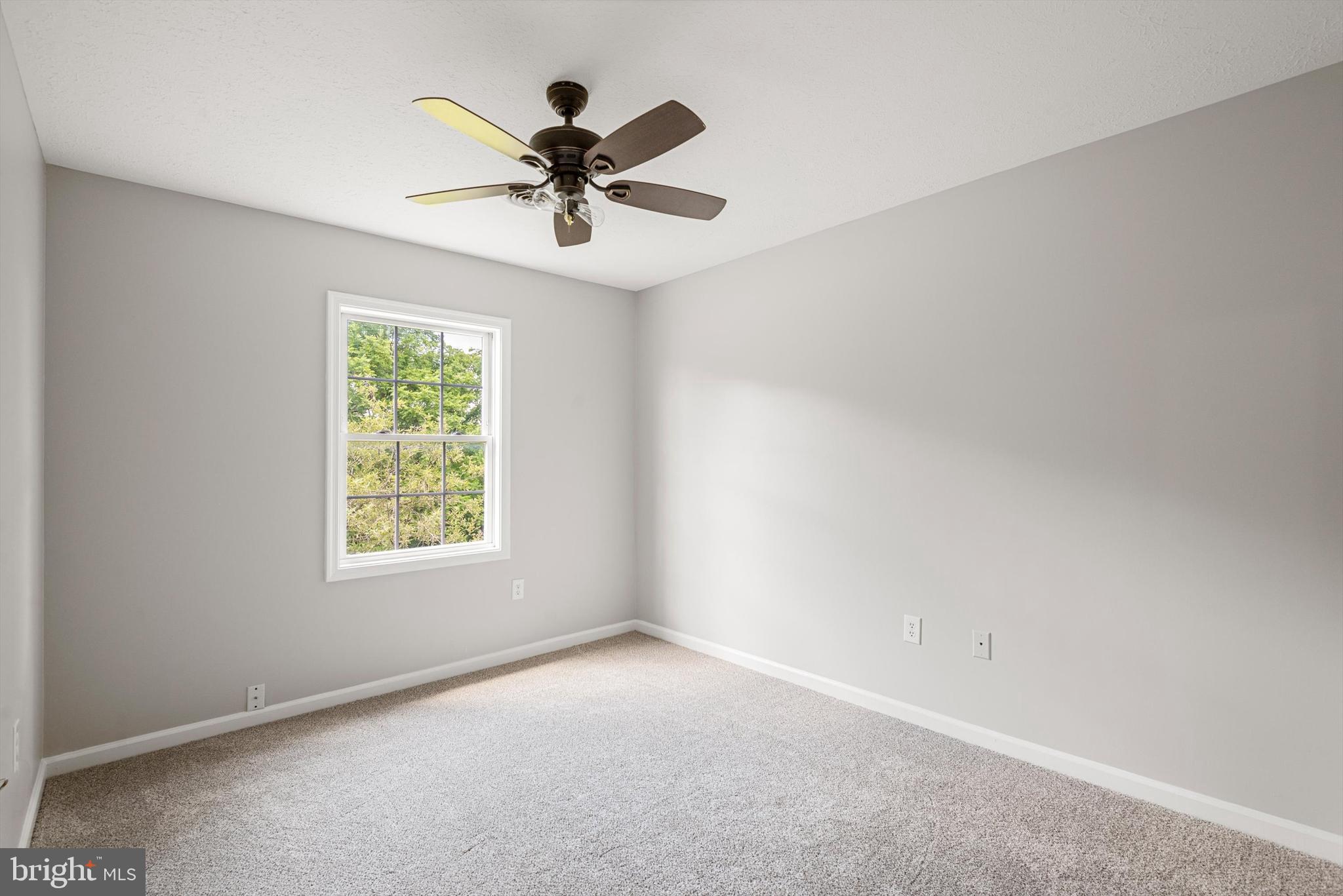 VICTORIA ESTATES - Residential