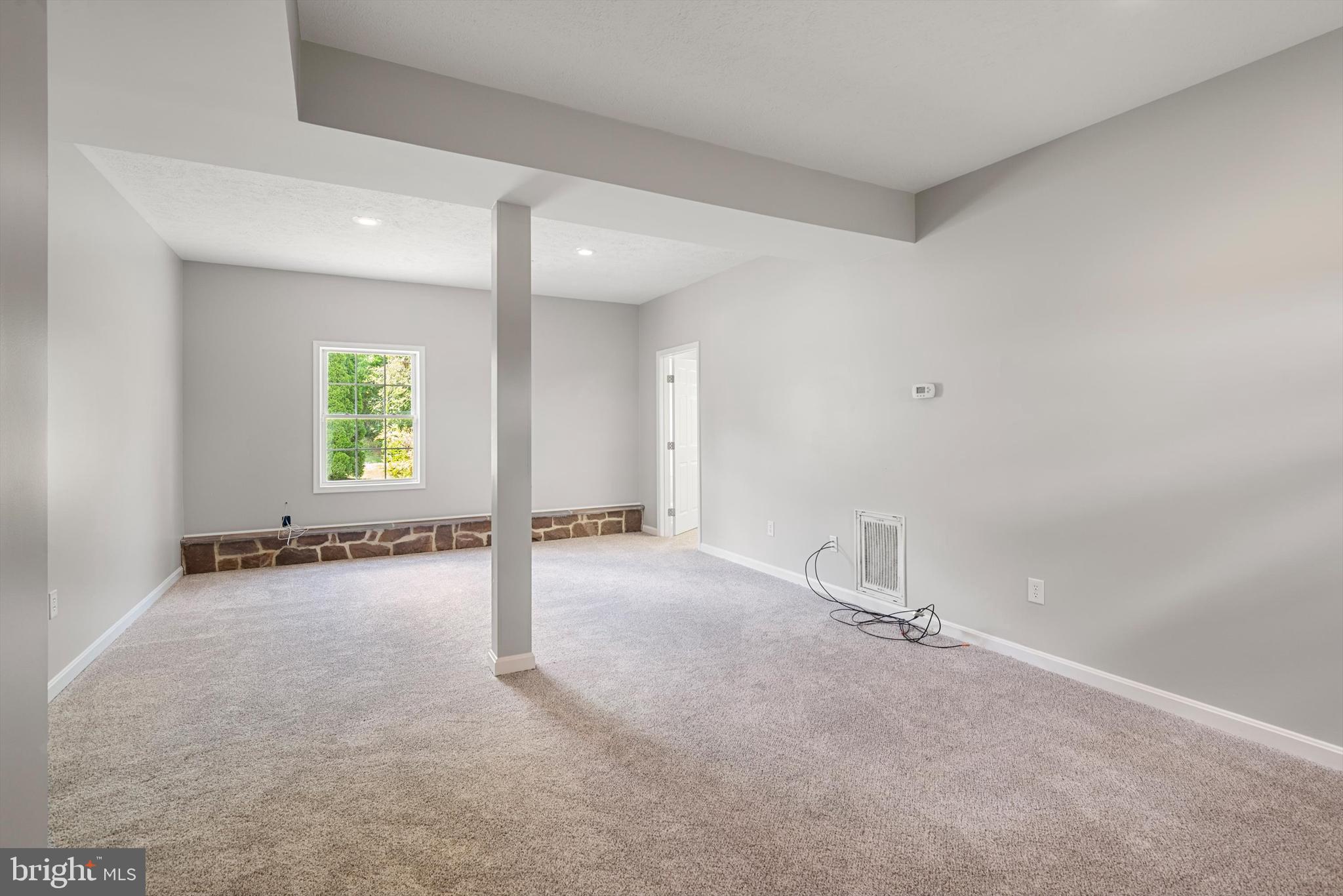 VICTORIA ESTATES - Residential