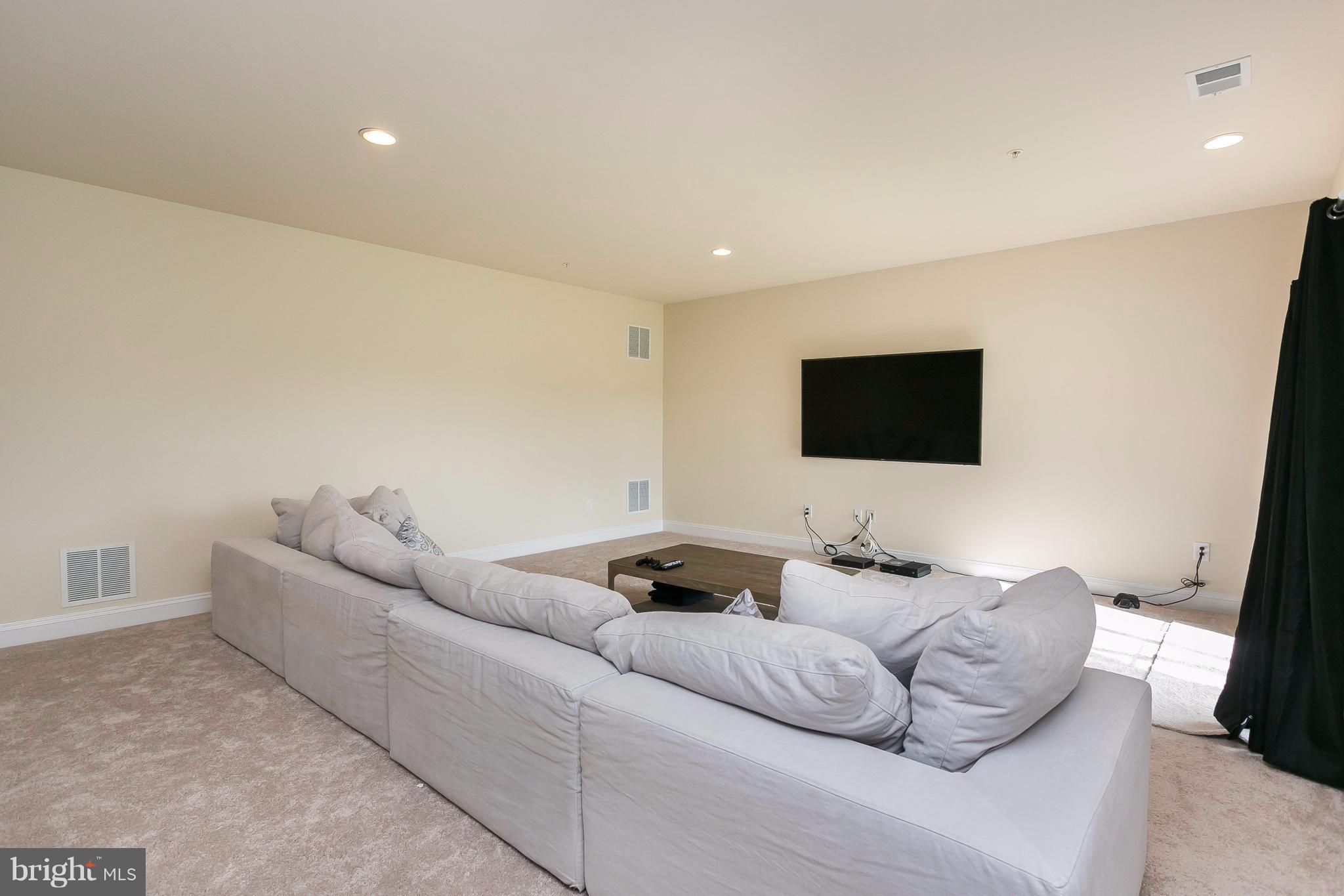 COLVARD CHOICE - Residential Lease