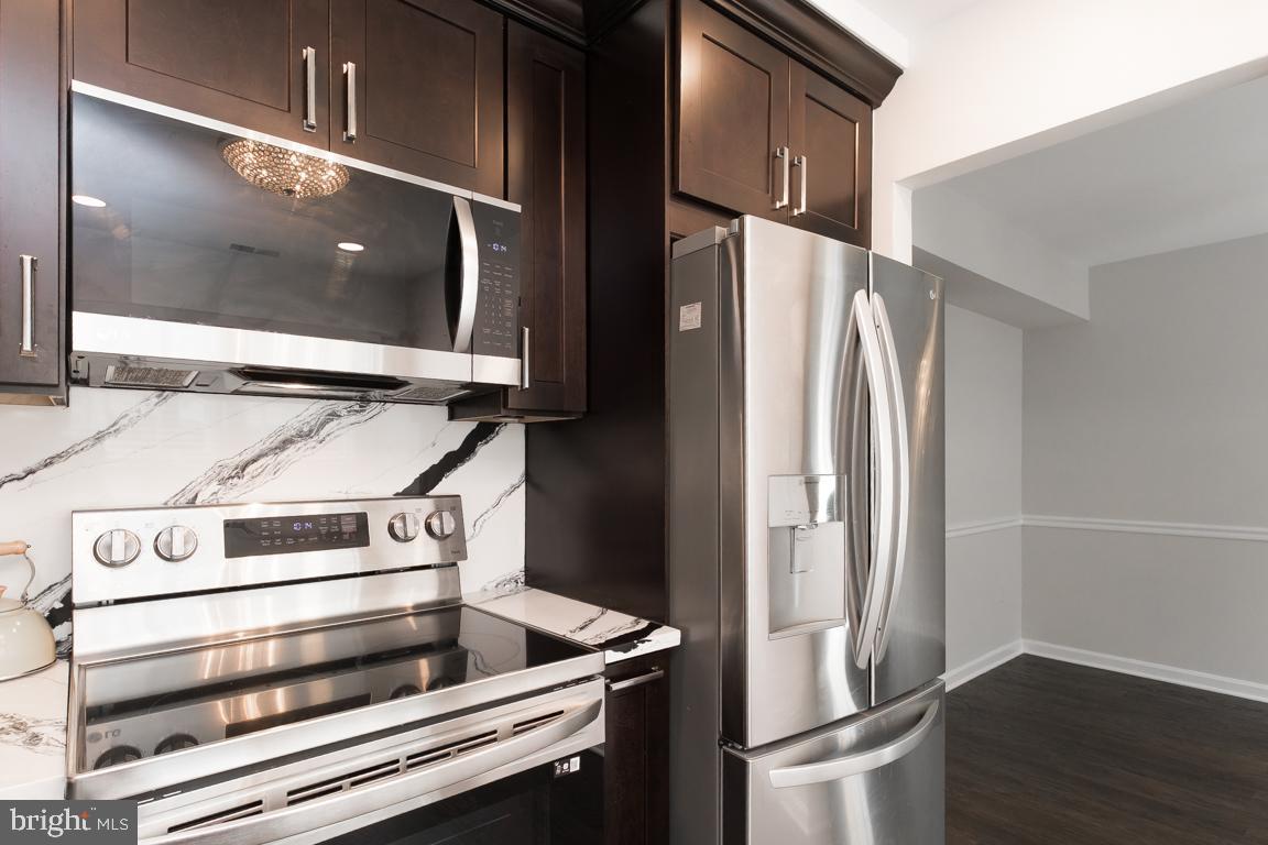 PRINCETON SQUARE PLAT FO - Residential