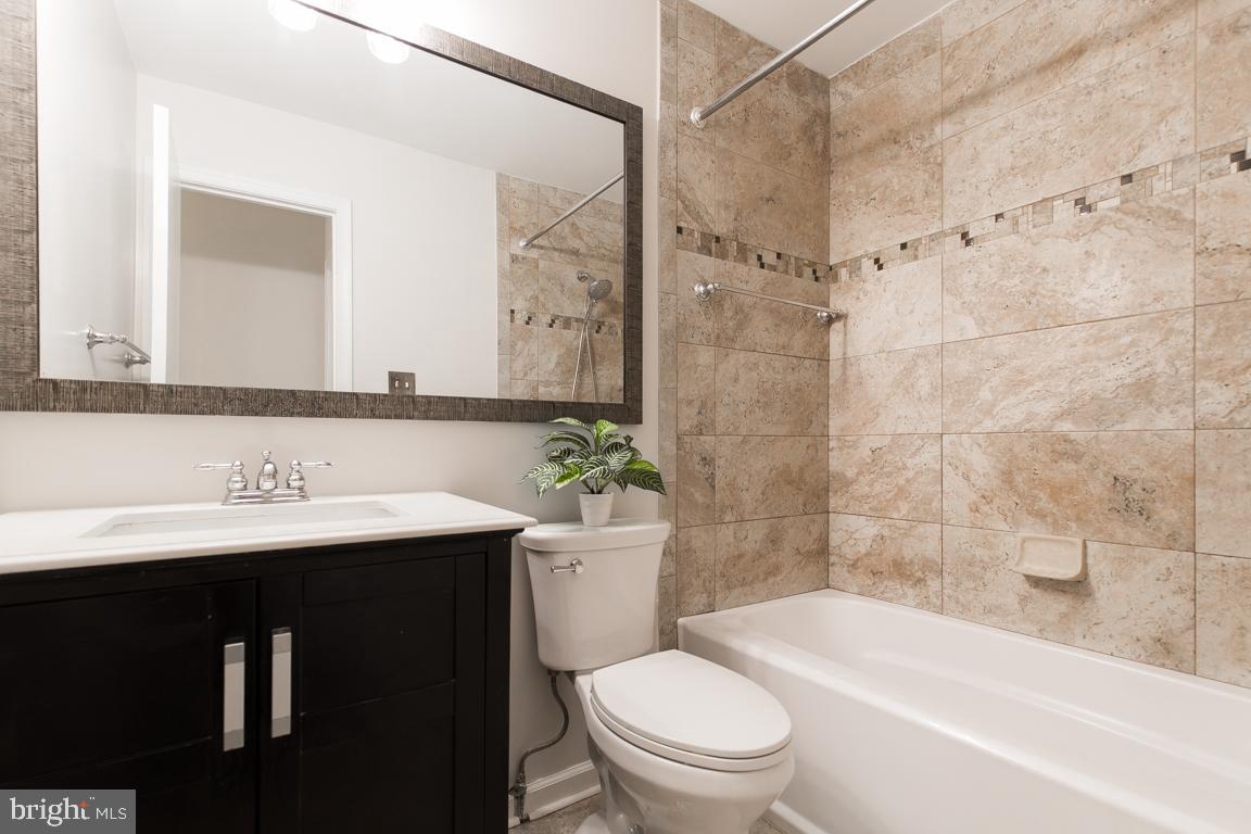 PRINCETON SQUARE PLAT FO - Residential