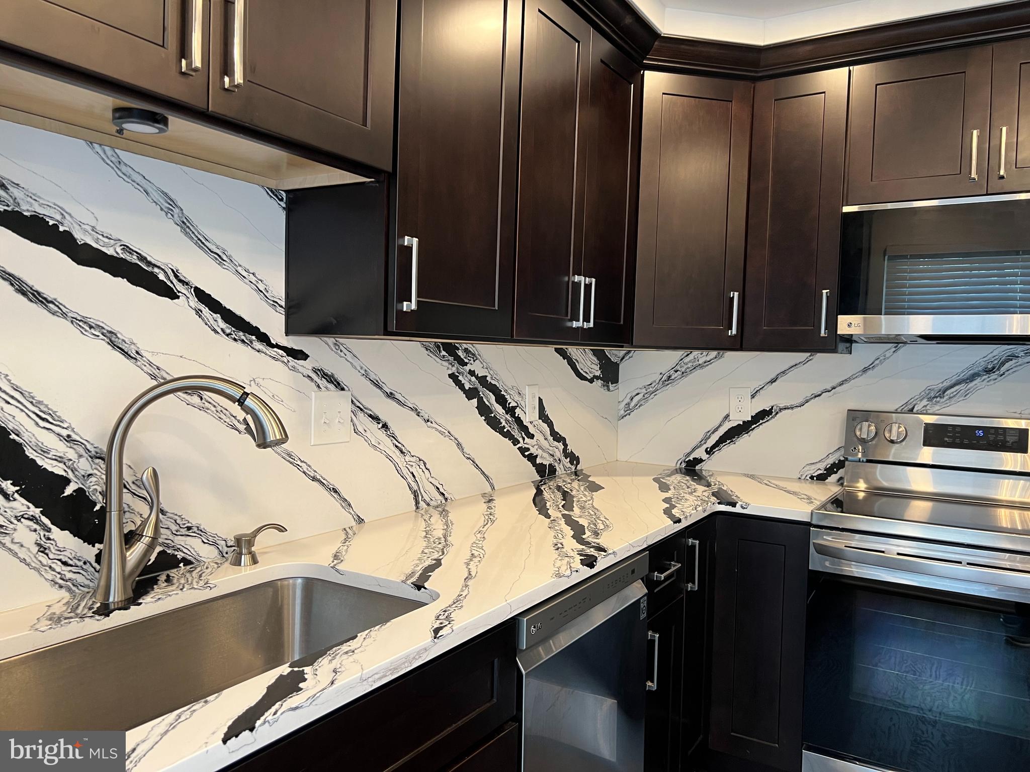 PRINCETON SQUARE PLAT FO - Residential