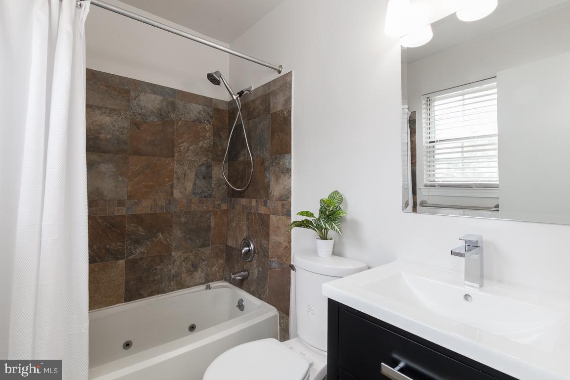 PRINCETON SQUARE PLAT FO - Residential