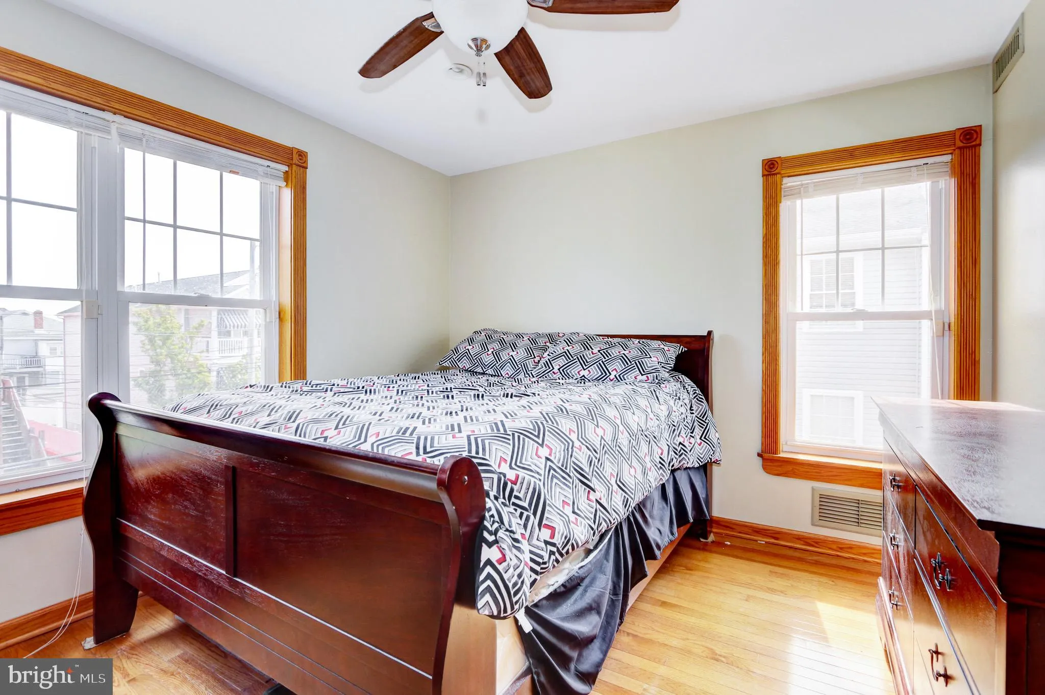 Wildwood, New Jersey 08260, United States, 3 Bedrooms Bedrooms, ,Residential,Active,202038