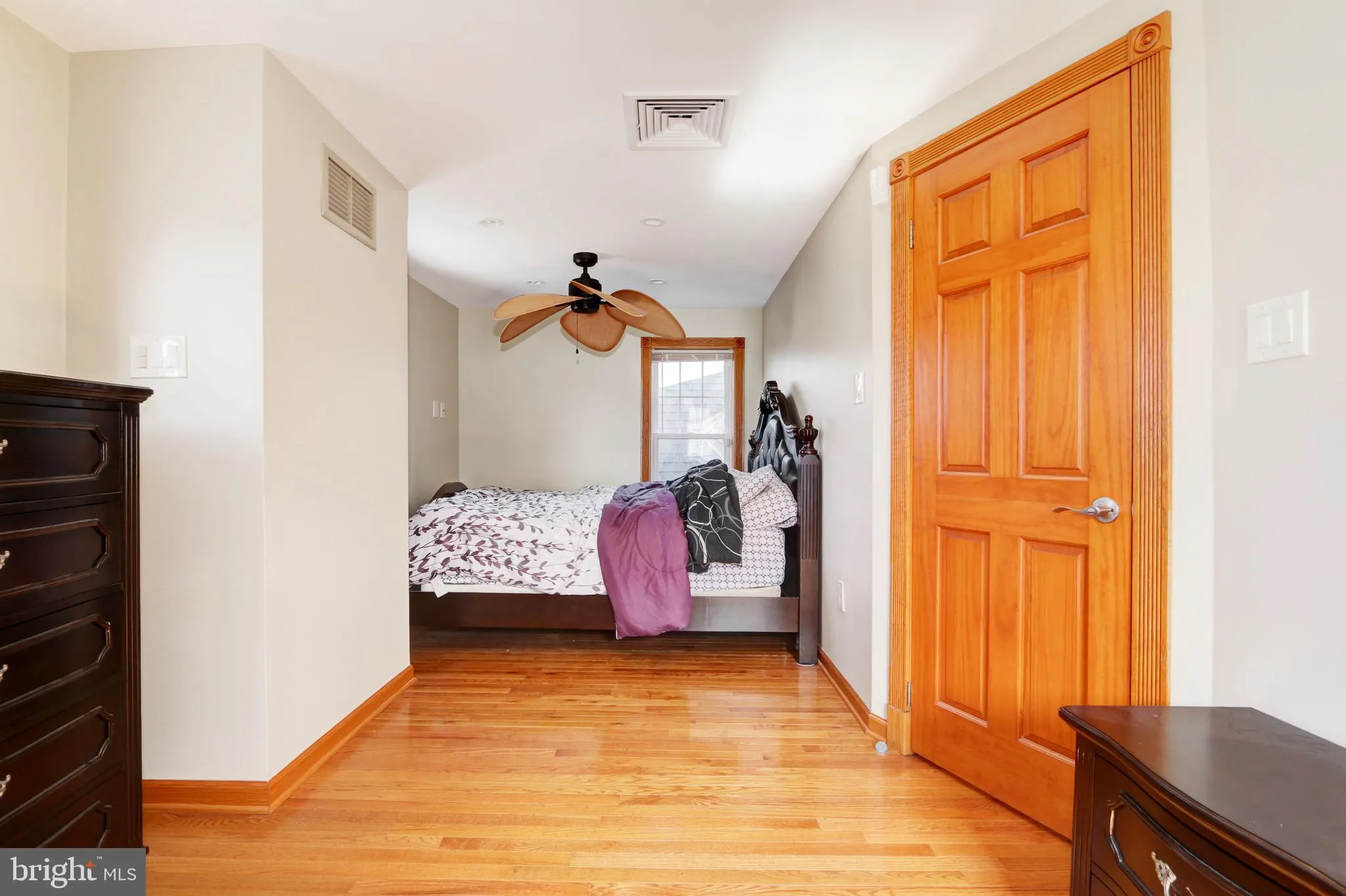 Wildwood, New Jersey 08260, United States, 3 Bedrooms Bedrooms, ,Residential,Active,202038