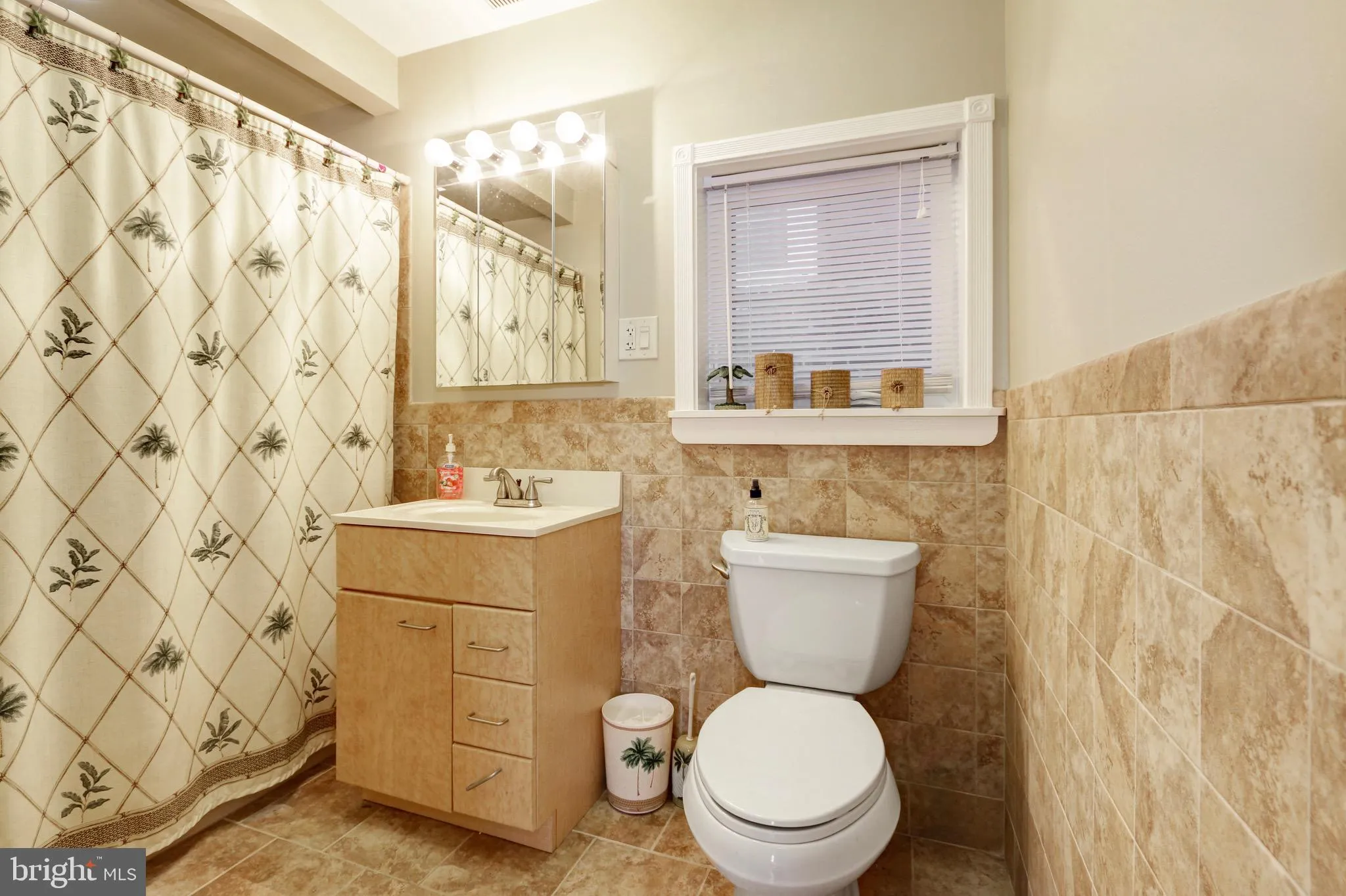 Wildwood, New Jersey 08260, United States, 3 Bedrooms Bedrooms, ,Residential,Active,202038