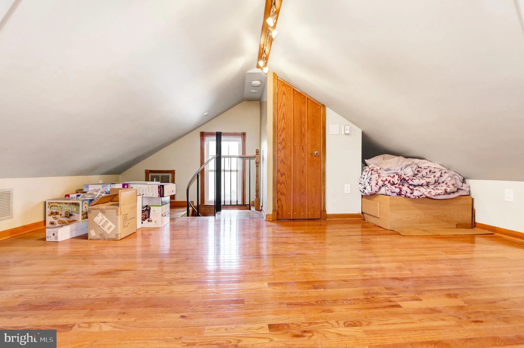 Wildwood, New Jersey 08260, United States, 3 Bedrooms Bedrooms, ,Residential,Active,202038