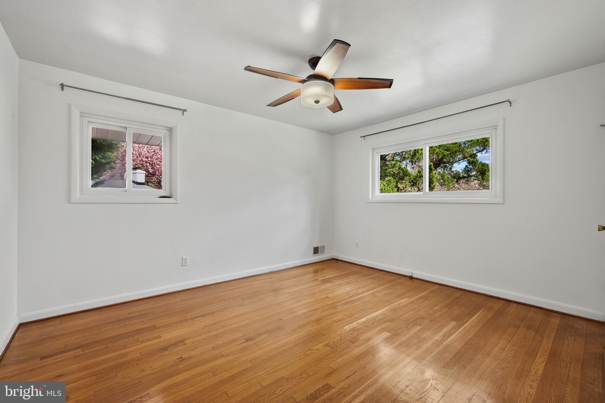 SLEEPY HOLLOW ESTATES - Residential