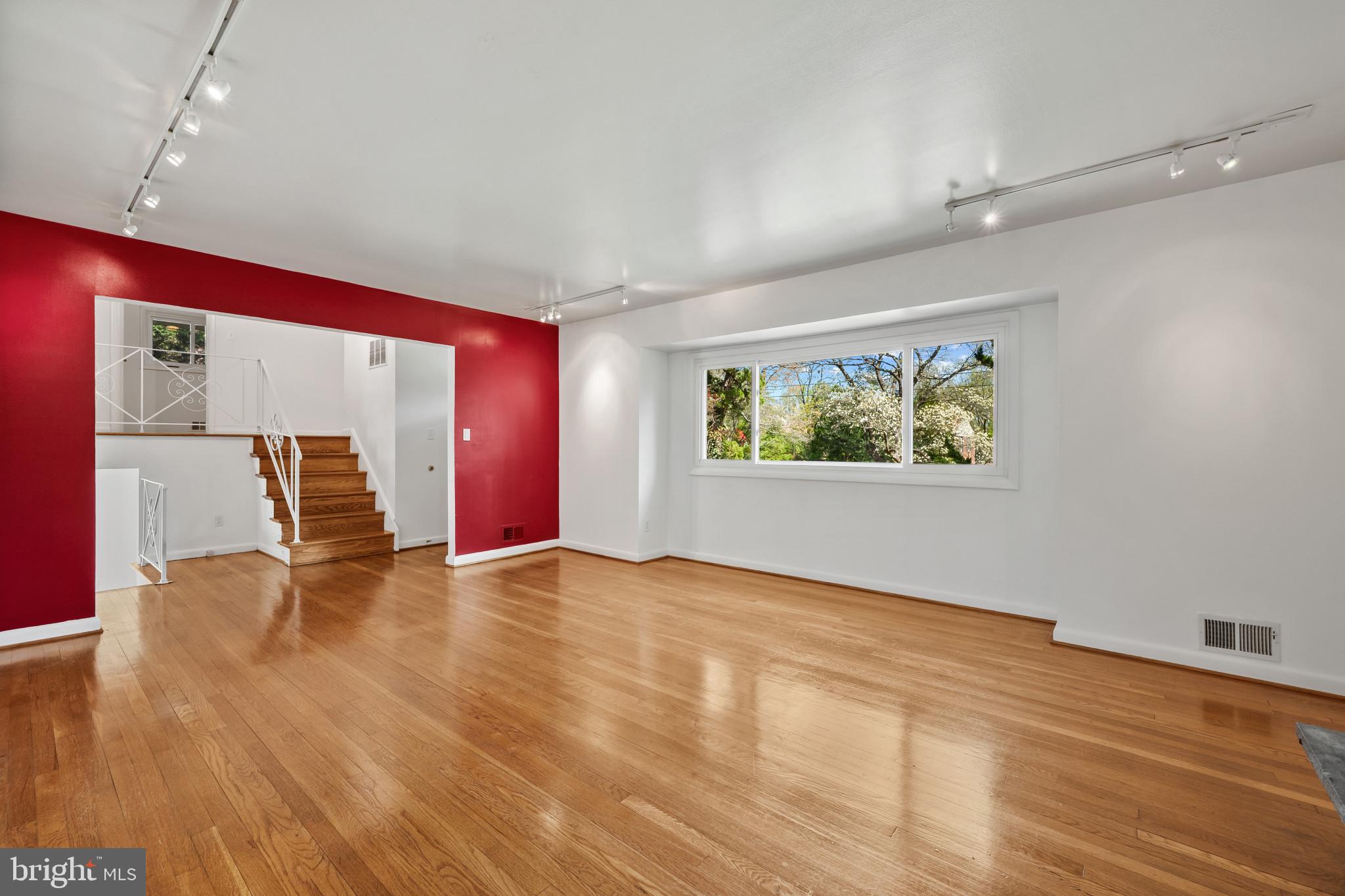 SLEEPY HOLLOW ESTATES - Residential