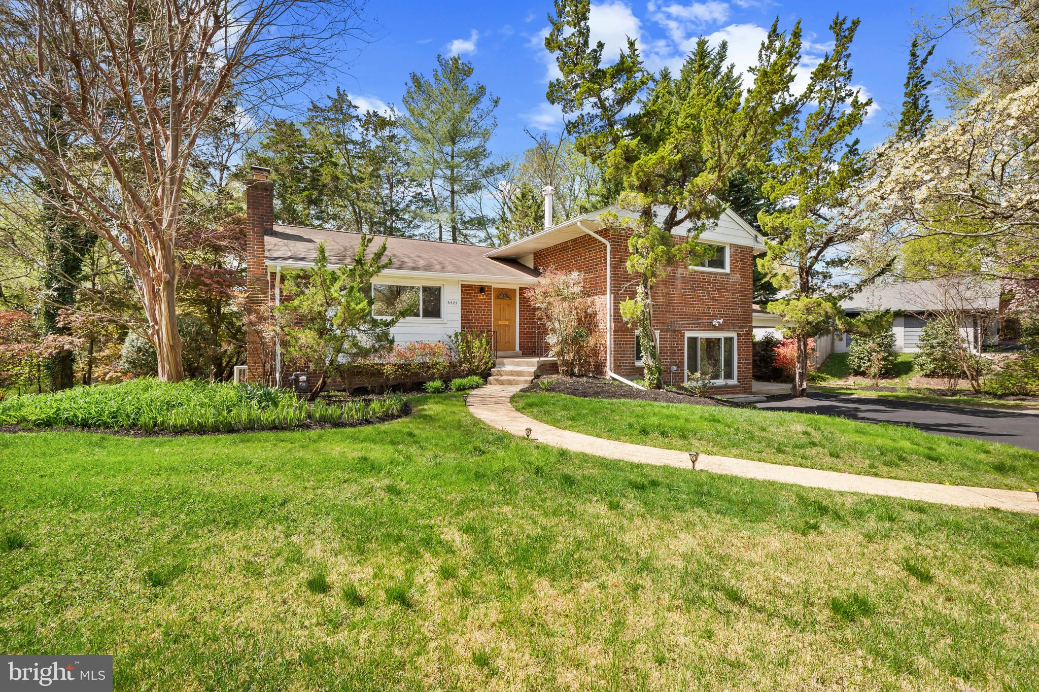 SLEEPY HOLLOW ESTATES - Residential