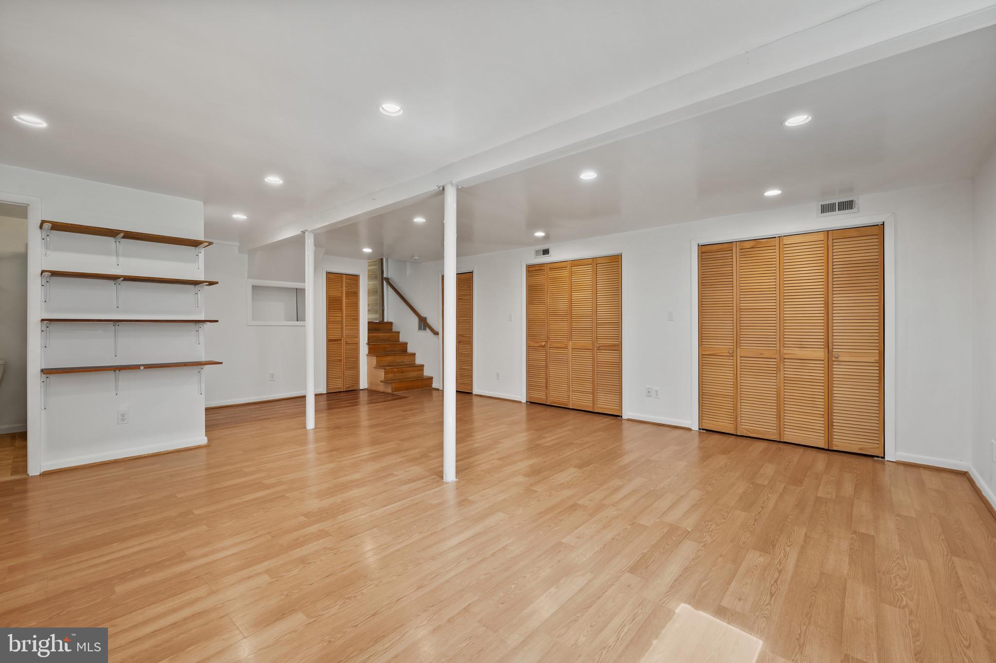 SLEEPY HOLLOW ESTATES - Residential