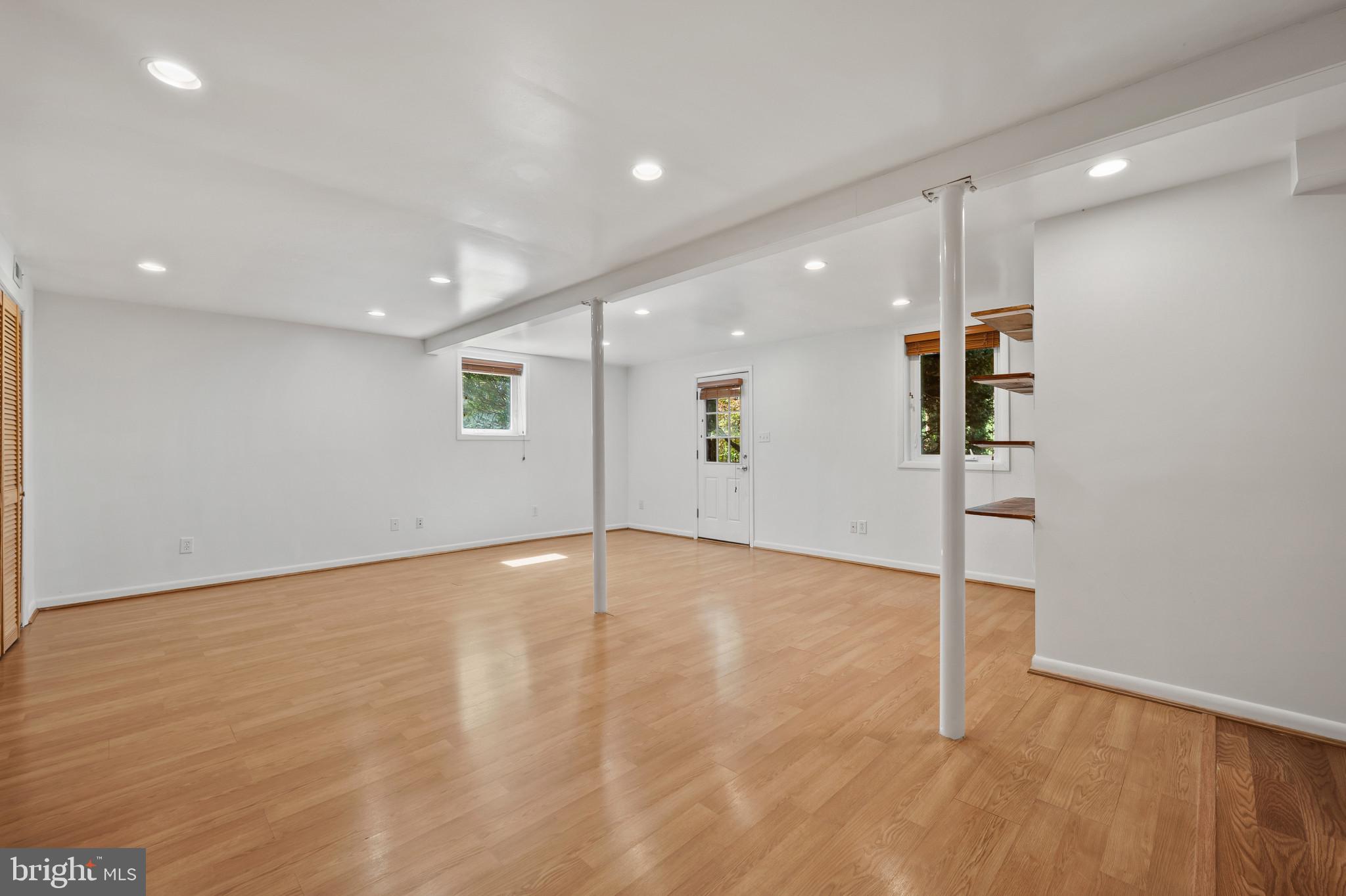 SLEEPY HOLLOW ESTATES - Residential