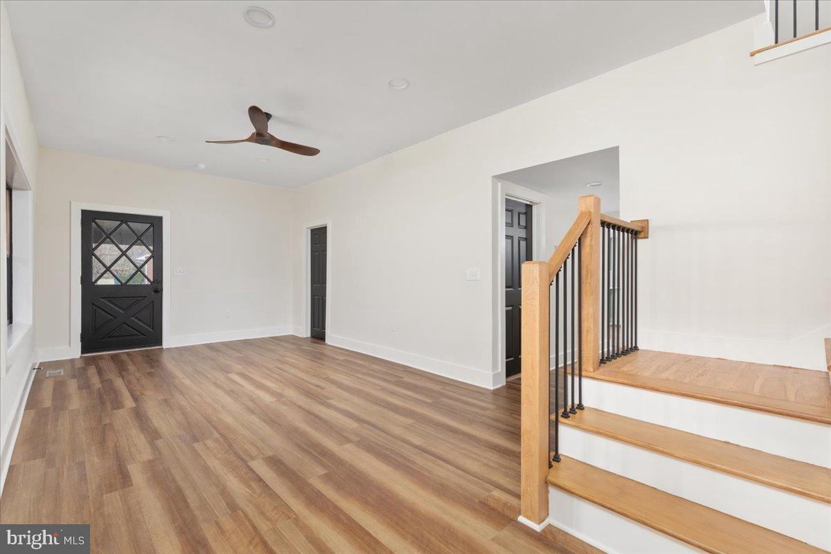 1999 US HWY BSN 340 W