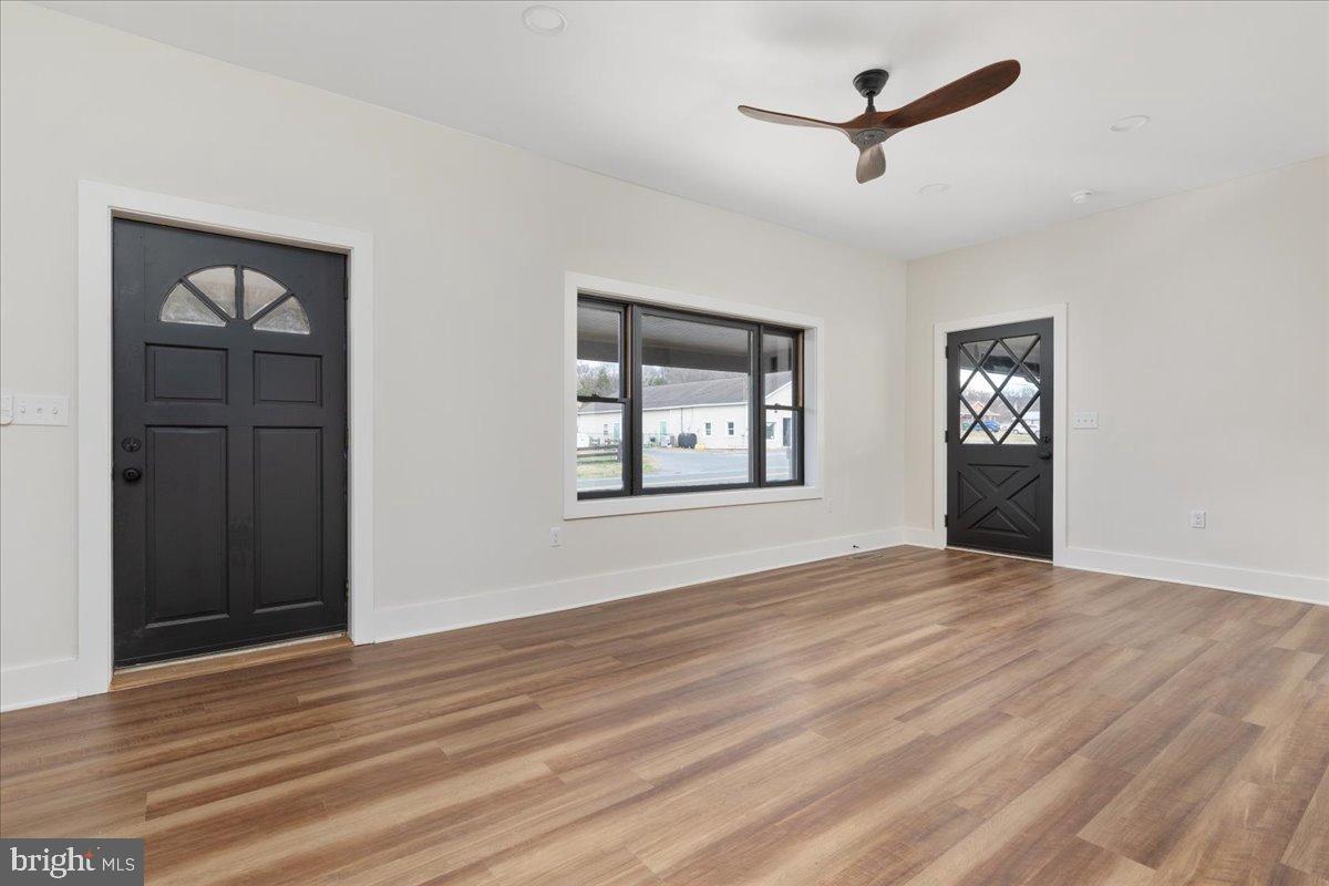 1999 US HWY BSN 340 W