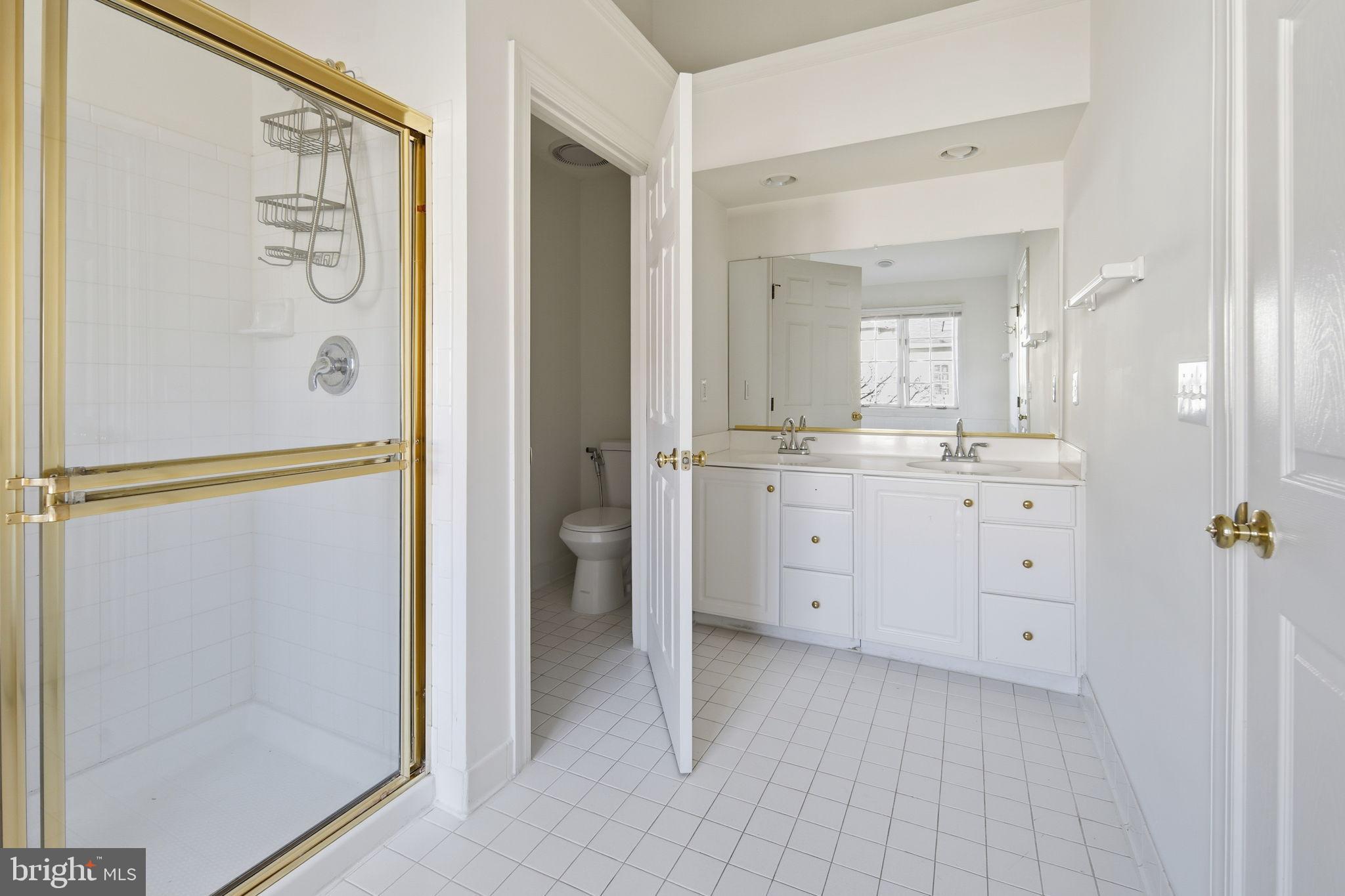 KIDWELL TOWNS - Residential Lease