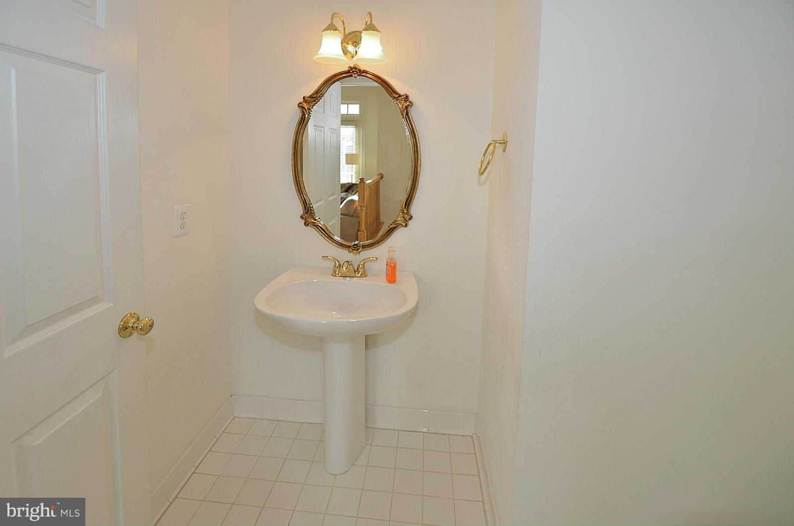 KIDWELL TOWNS - Residential Lease