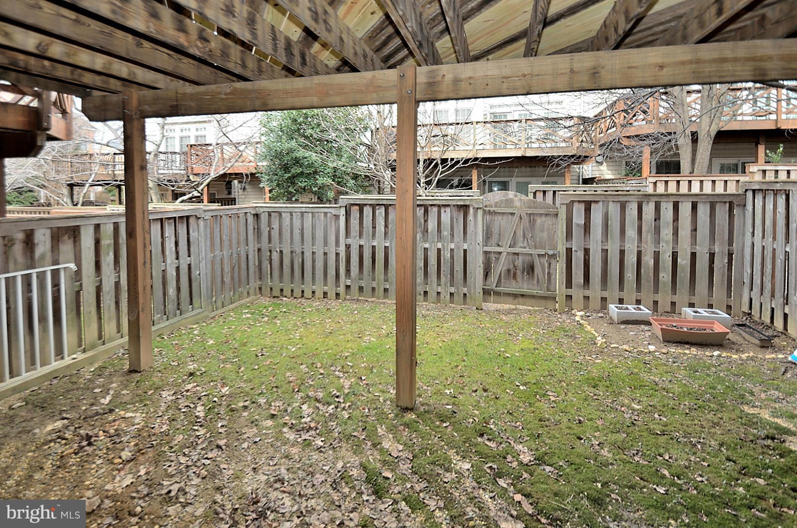 KIDWELL TOWNS - Residential Lease