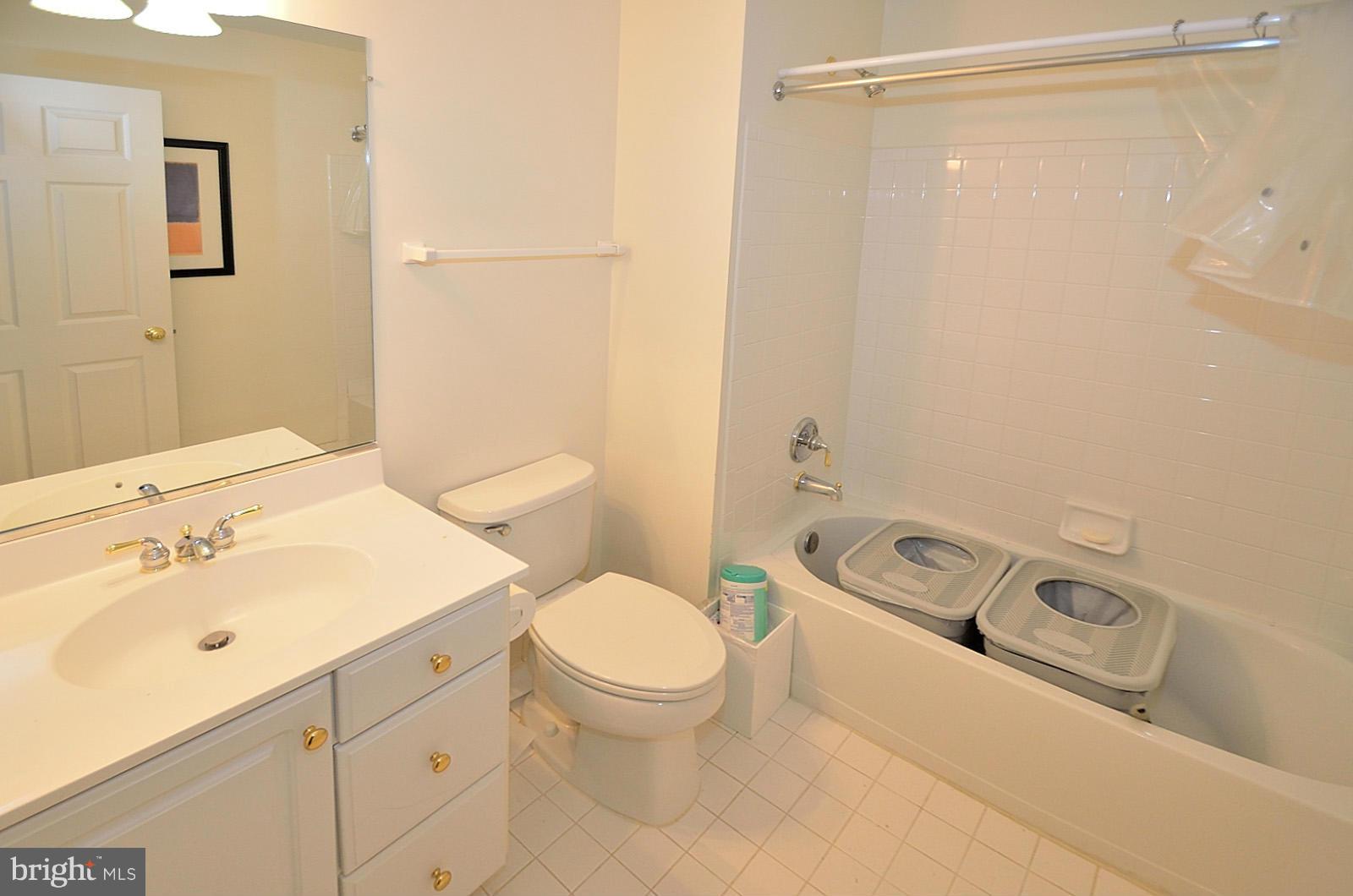 KIDWELL TOWNS - Residential Lease