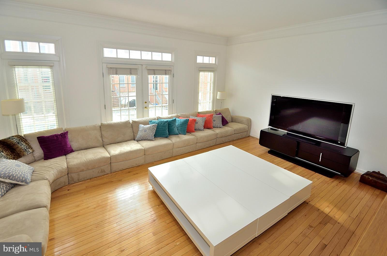 KIDWELL TOWNS - Residential Lease