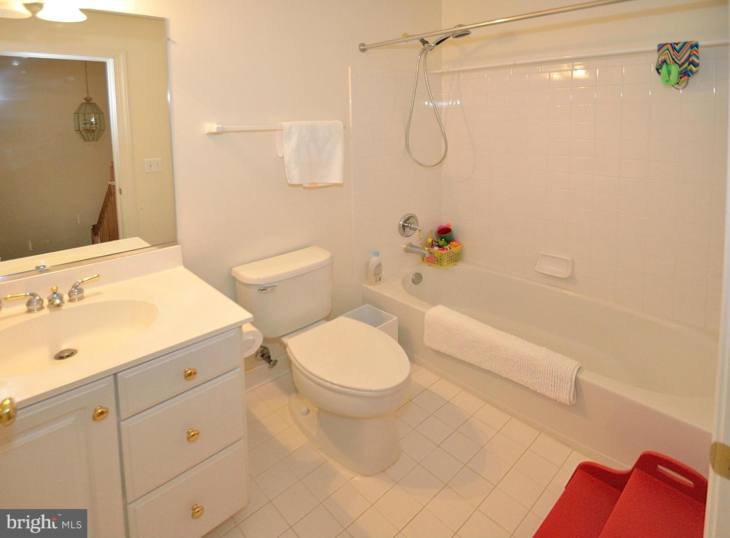 KIDWELL TOWNS - Residential Lease