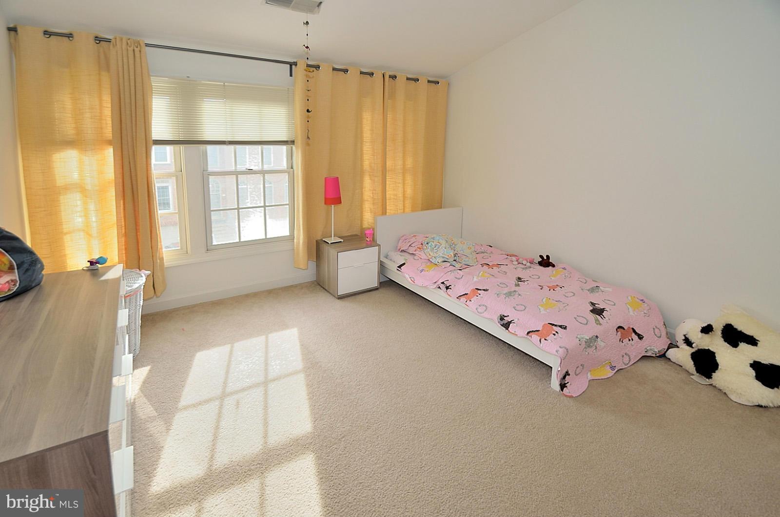 KIDWELL TOWNS - Residential Lease