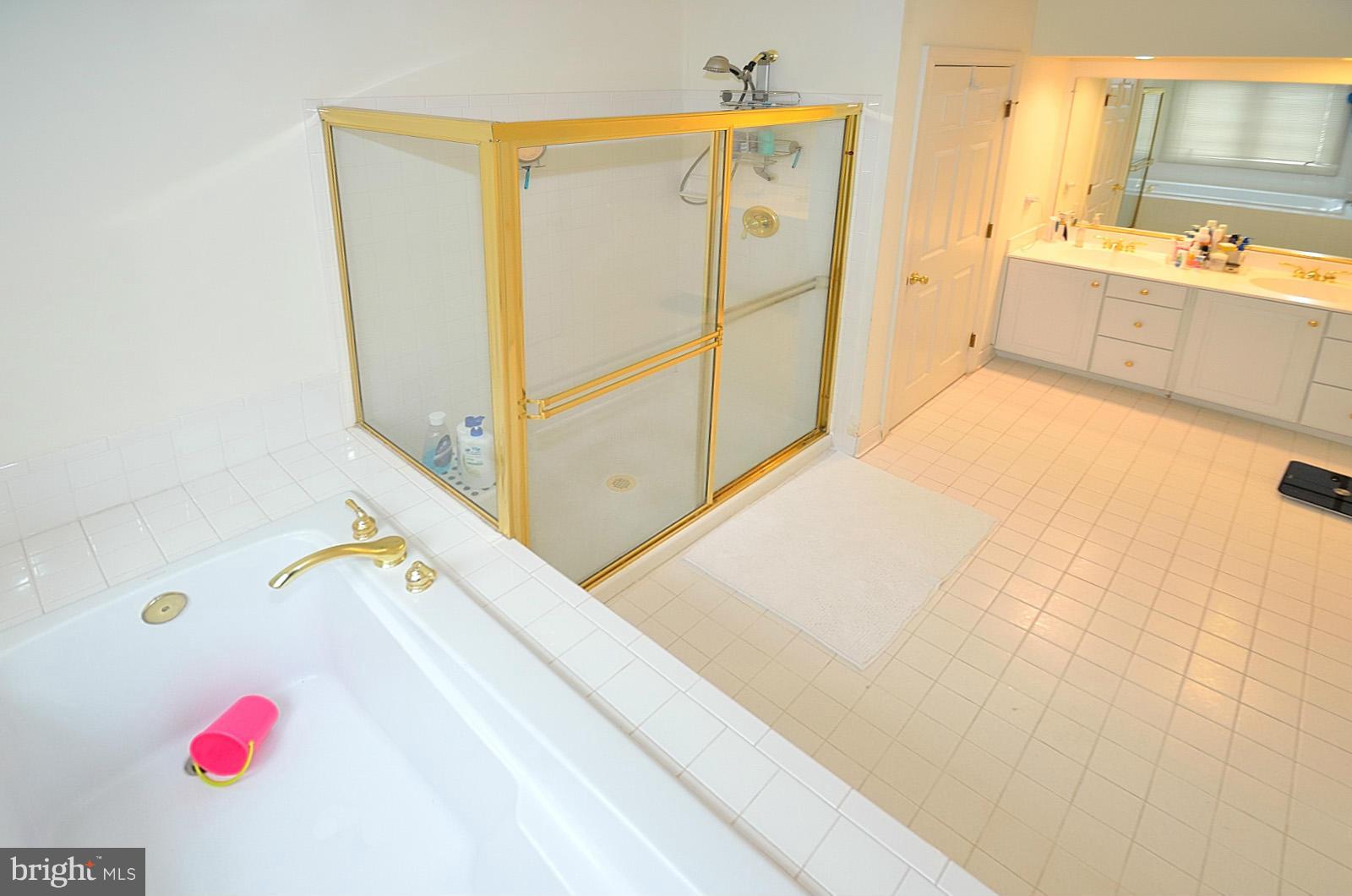 KIDWELL TOWNS - Residential Lease