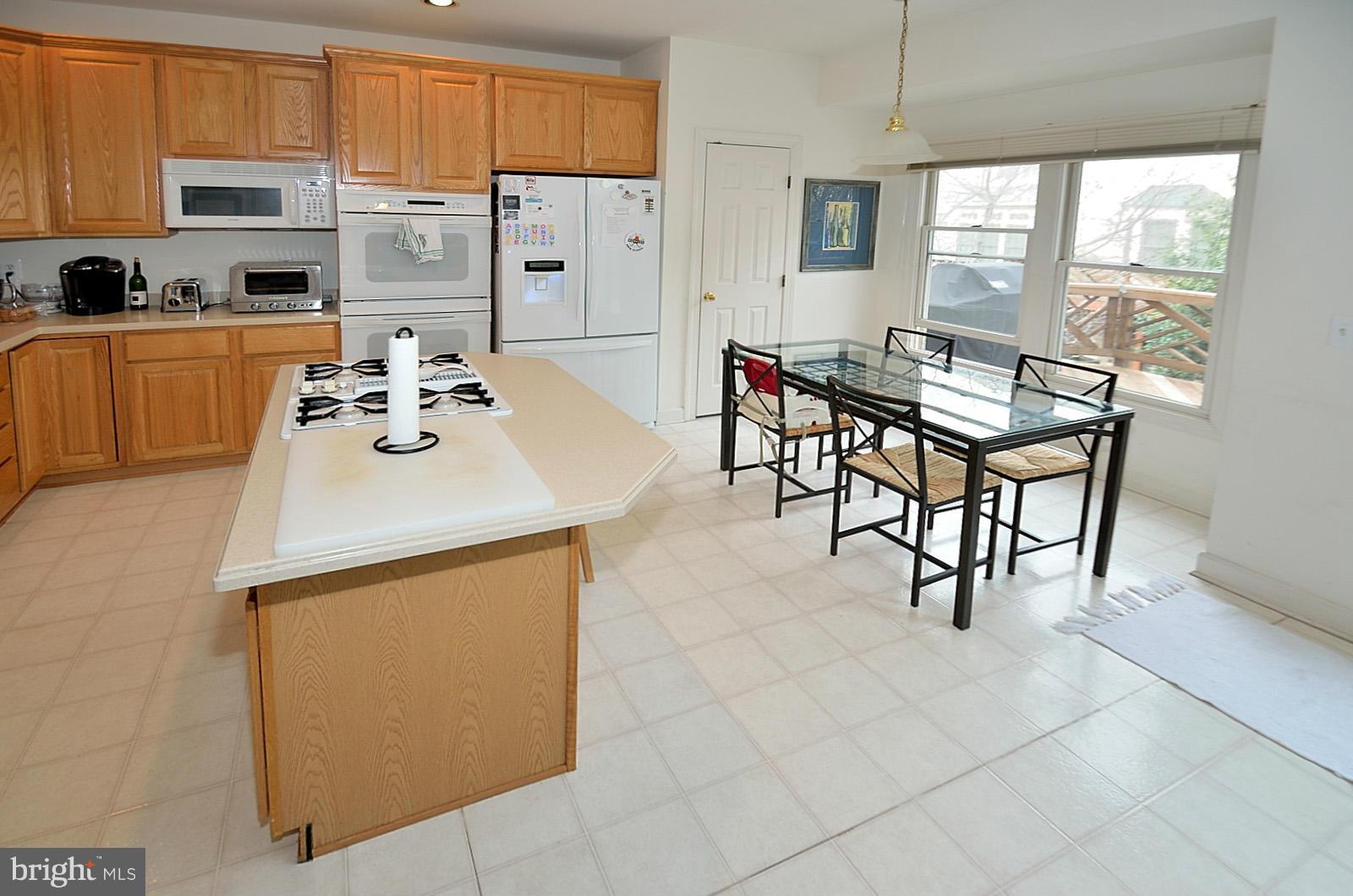 KIDWELL TOWNS - Residential Lease