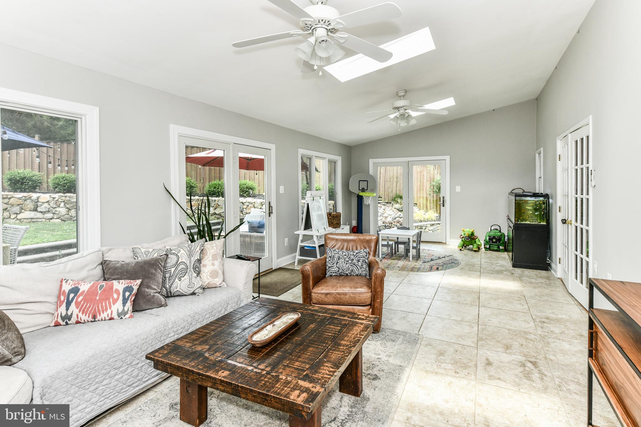 MASON HILL - Residential Lease