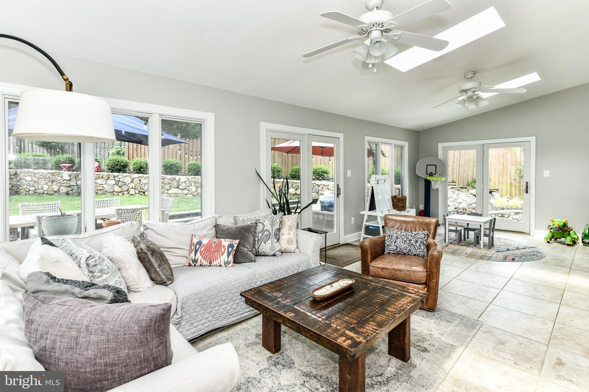 MASON HILL - Residential Lease