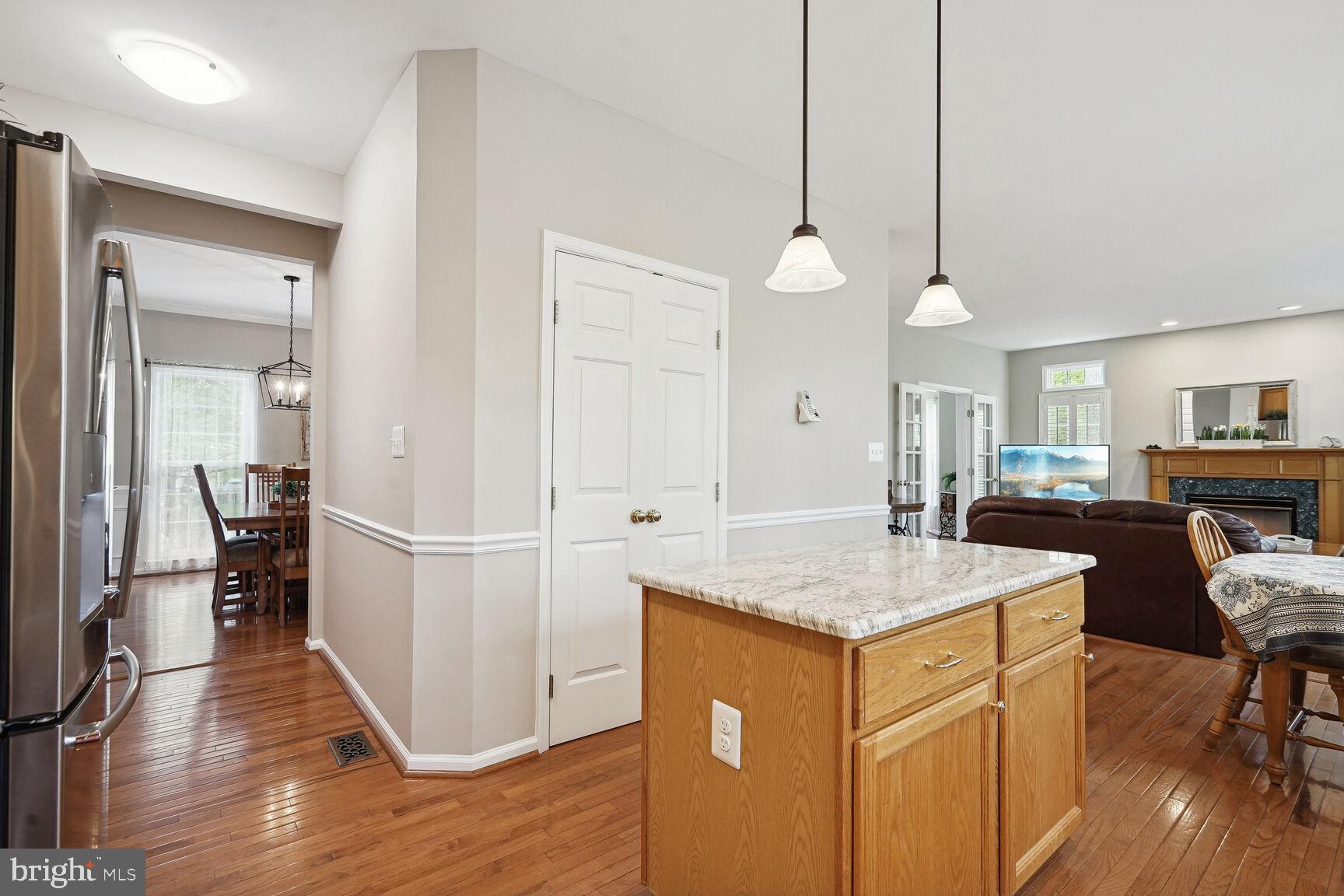 MEADOWBROOK WOODS - Residential