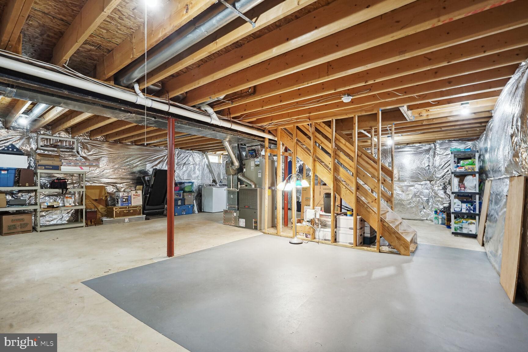 MEADOWBROOK WOODS - Residential