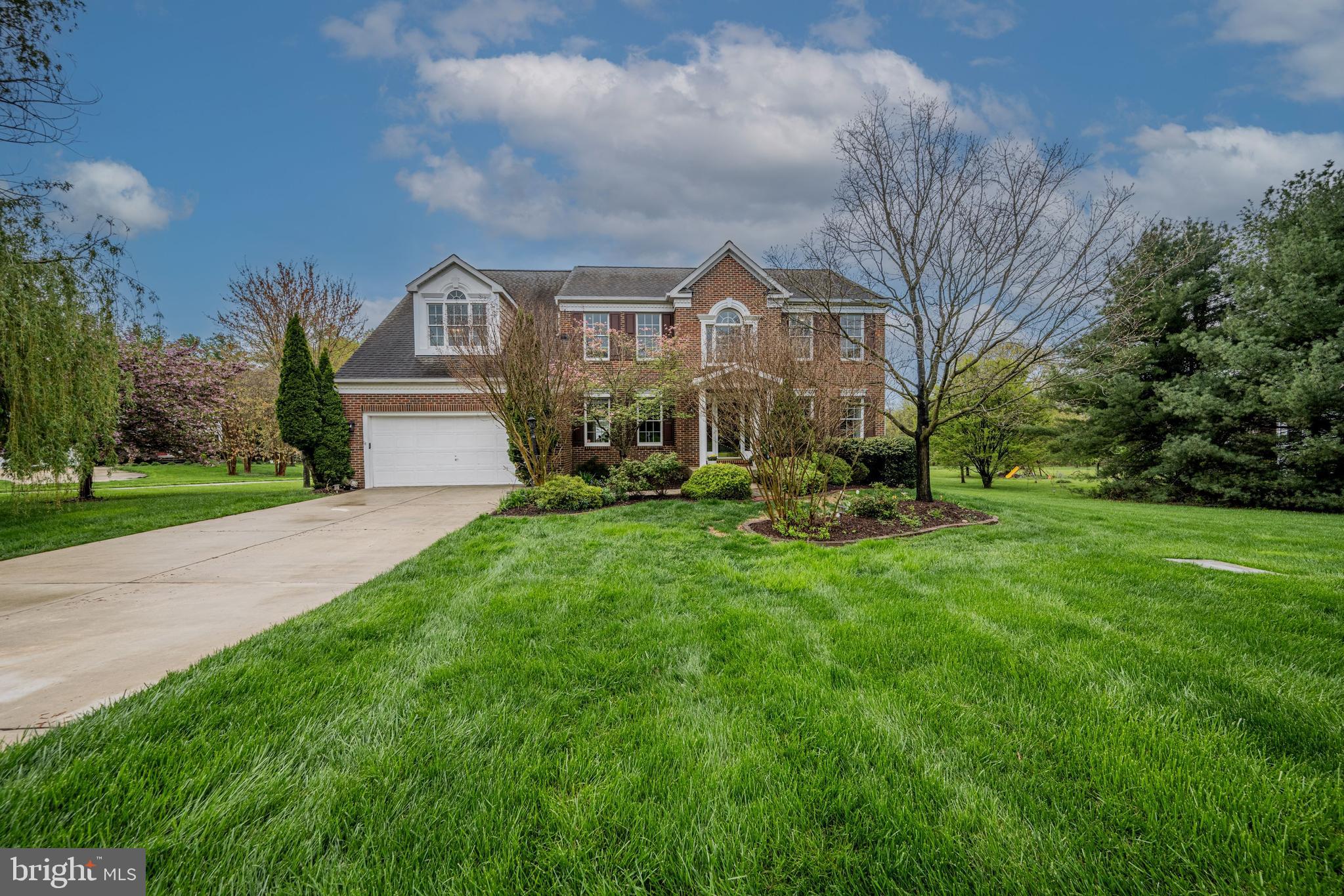 ASHLEIGH KNOLLS - Residential