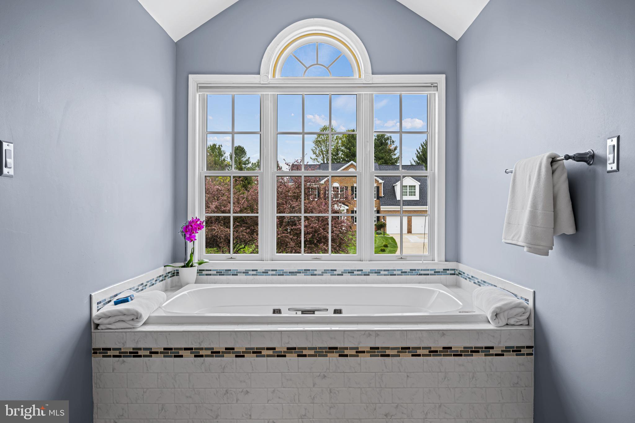 ASHLEIGH KNOLLS - Residential